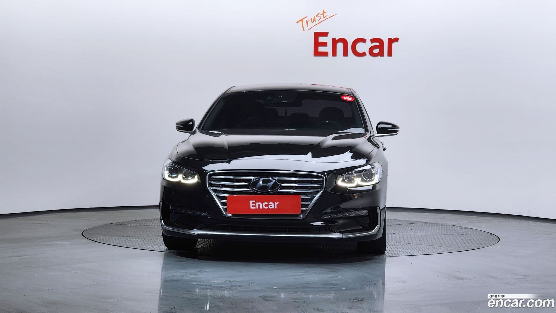 Main__Slider__Photo:Grandeur Hyundai 2017.5-2