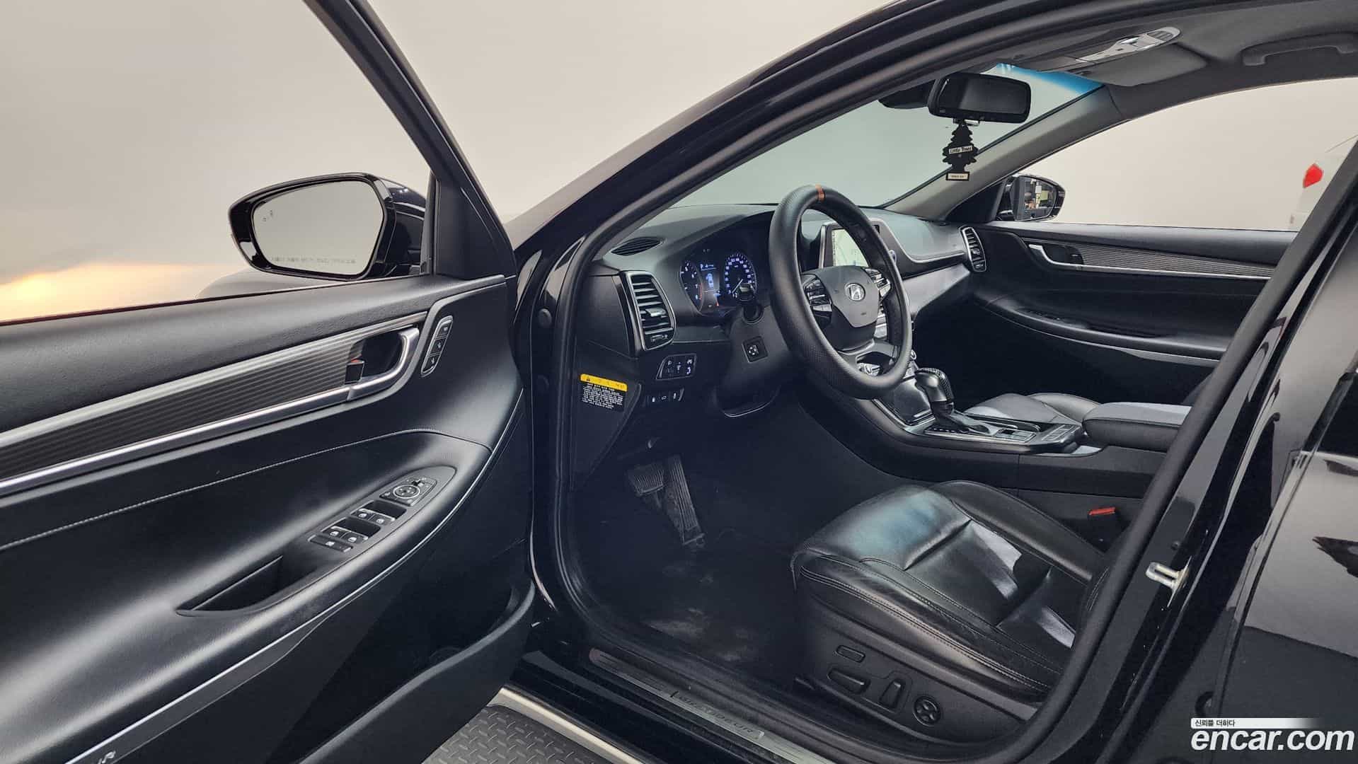 Grandeur Hyundai 2017.5-INNER-010