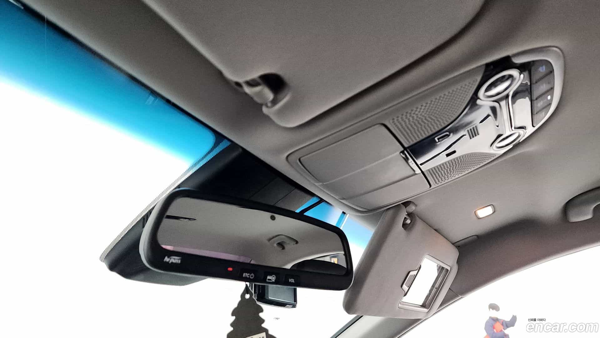 Grandeur Hyundai 2017.5-OPTION-021