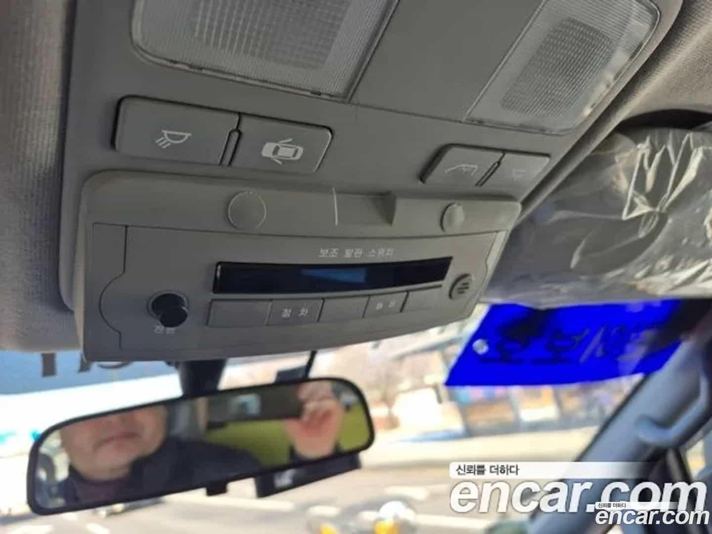 Starex Hyundai 2019.0-OPTION-015