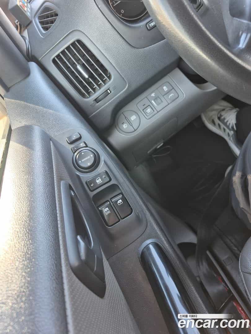 Starex Hyundai 2019.0-OPTION-019