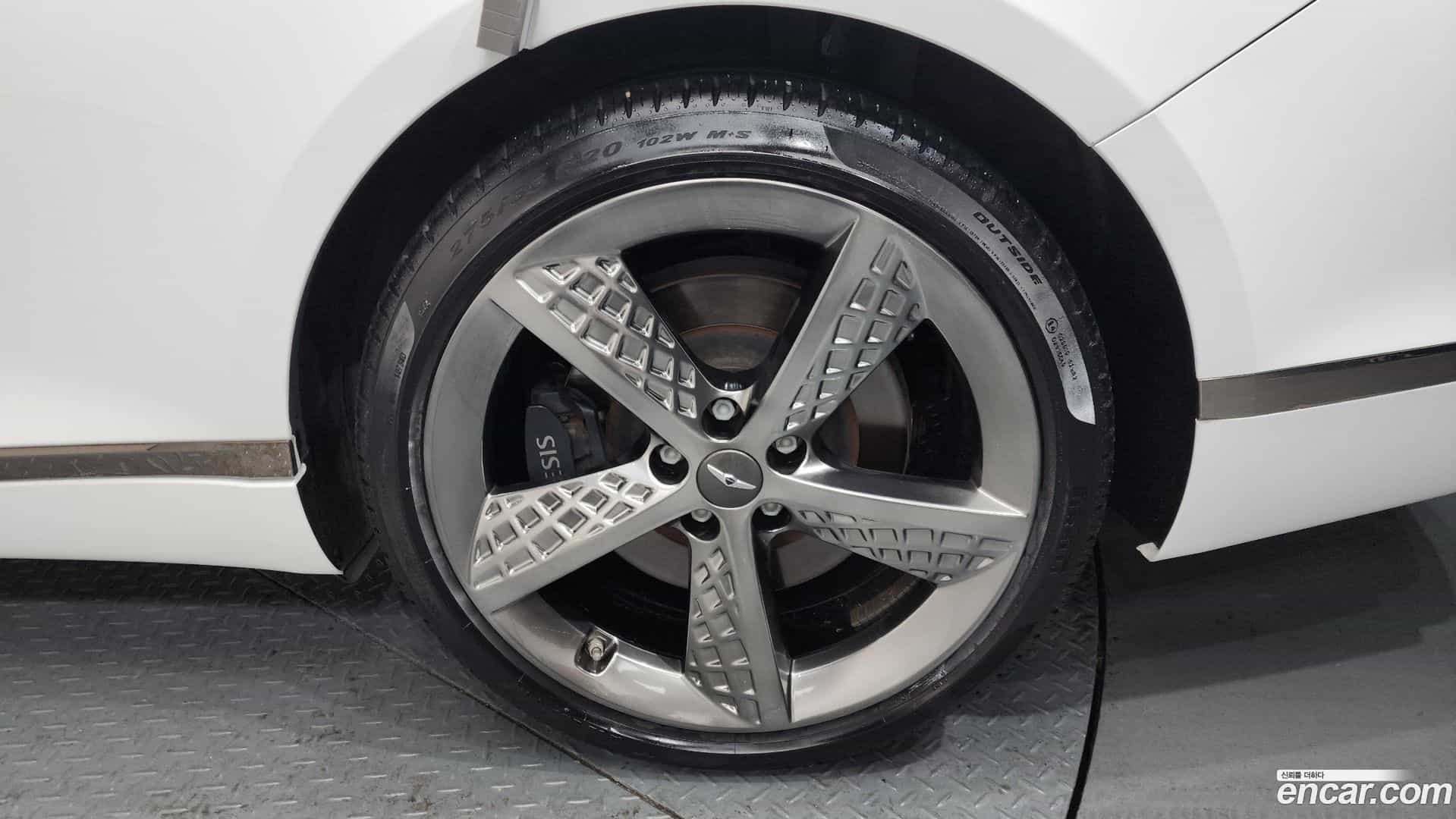 G80 Genesis 2022.11-OUTER-005