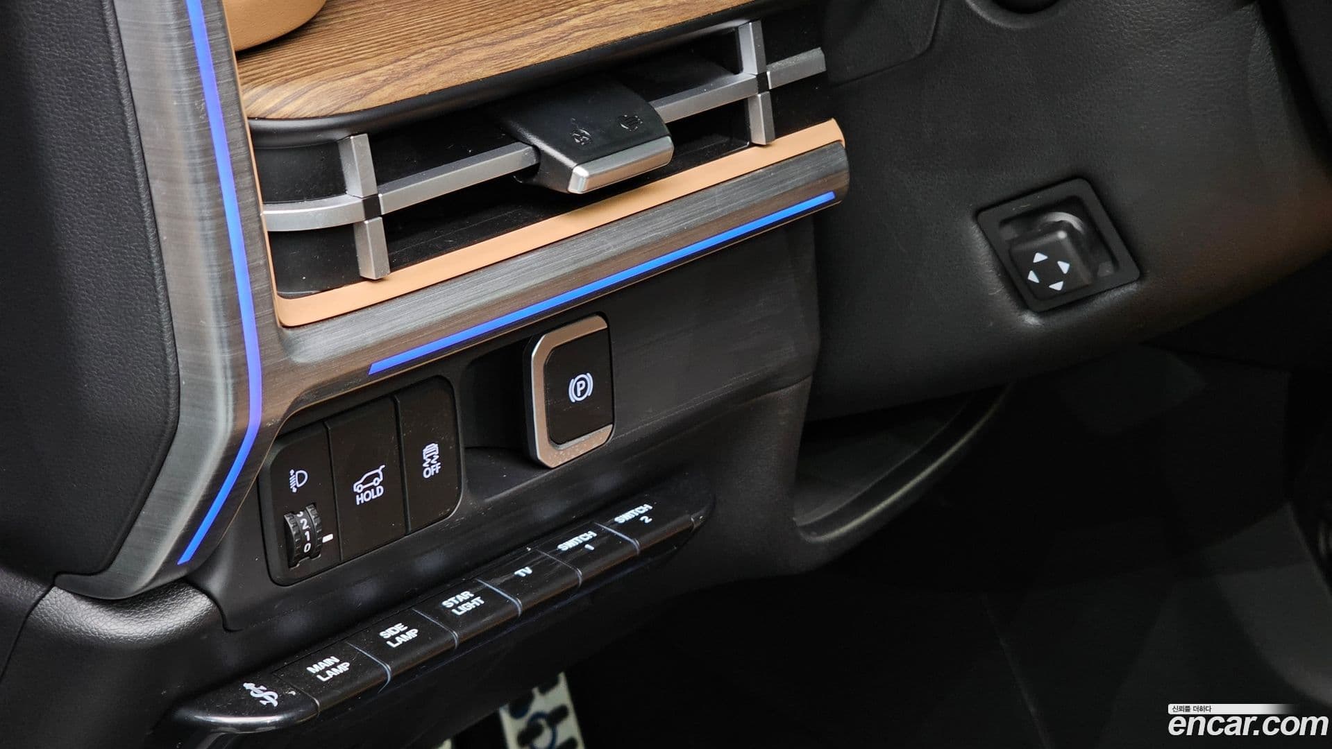 Main__Slider__Photo:Santafe Hyundai 2024.2-16