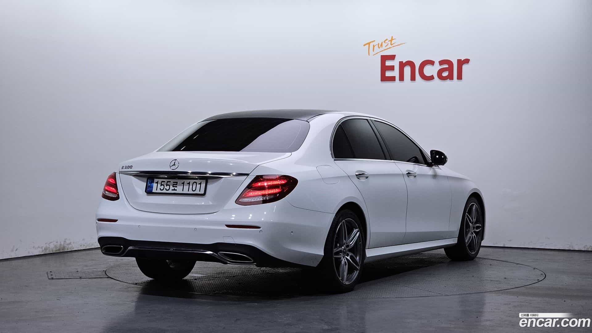 E-Class Mercedes-Benz 2018.10-OUTER-002