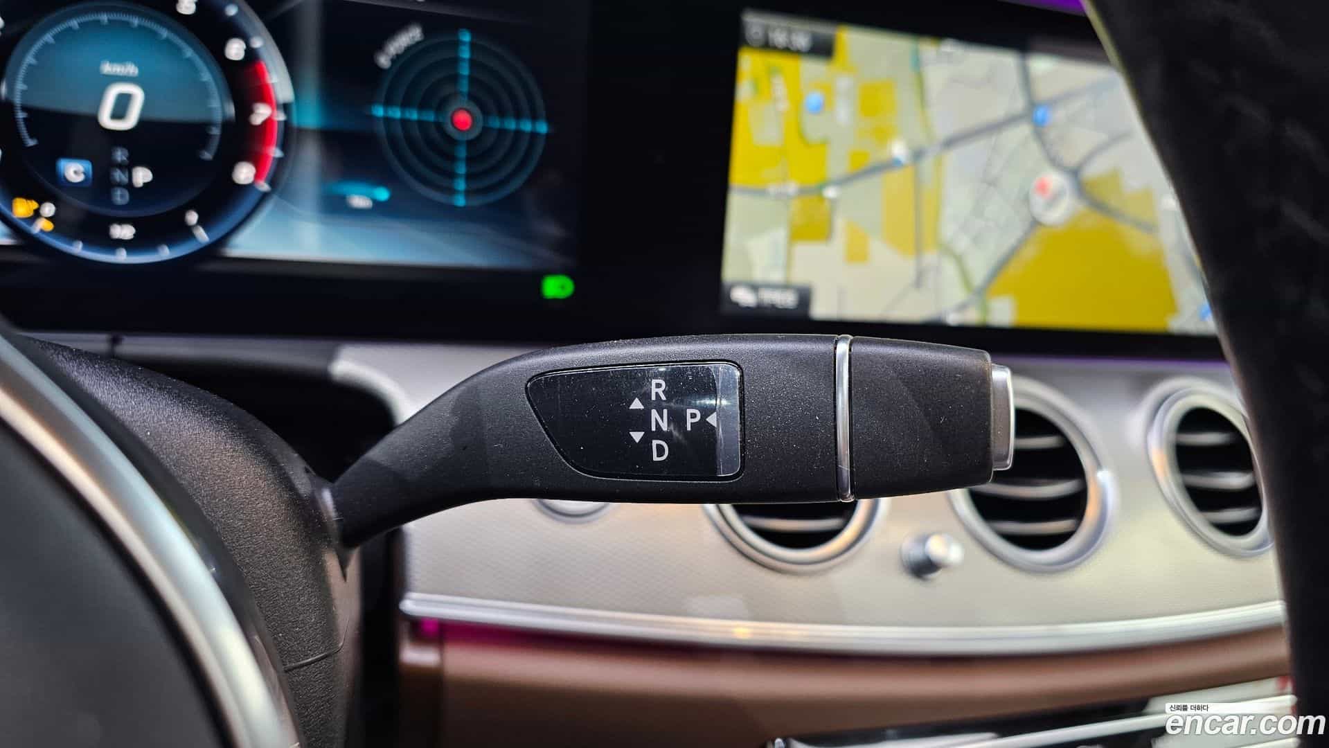 E-Class Mercedes-Benz 2018.10-INNER-009