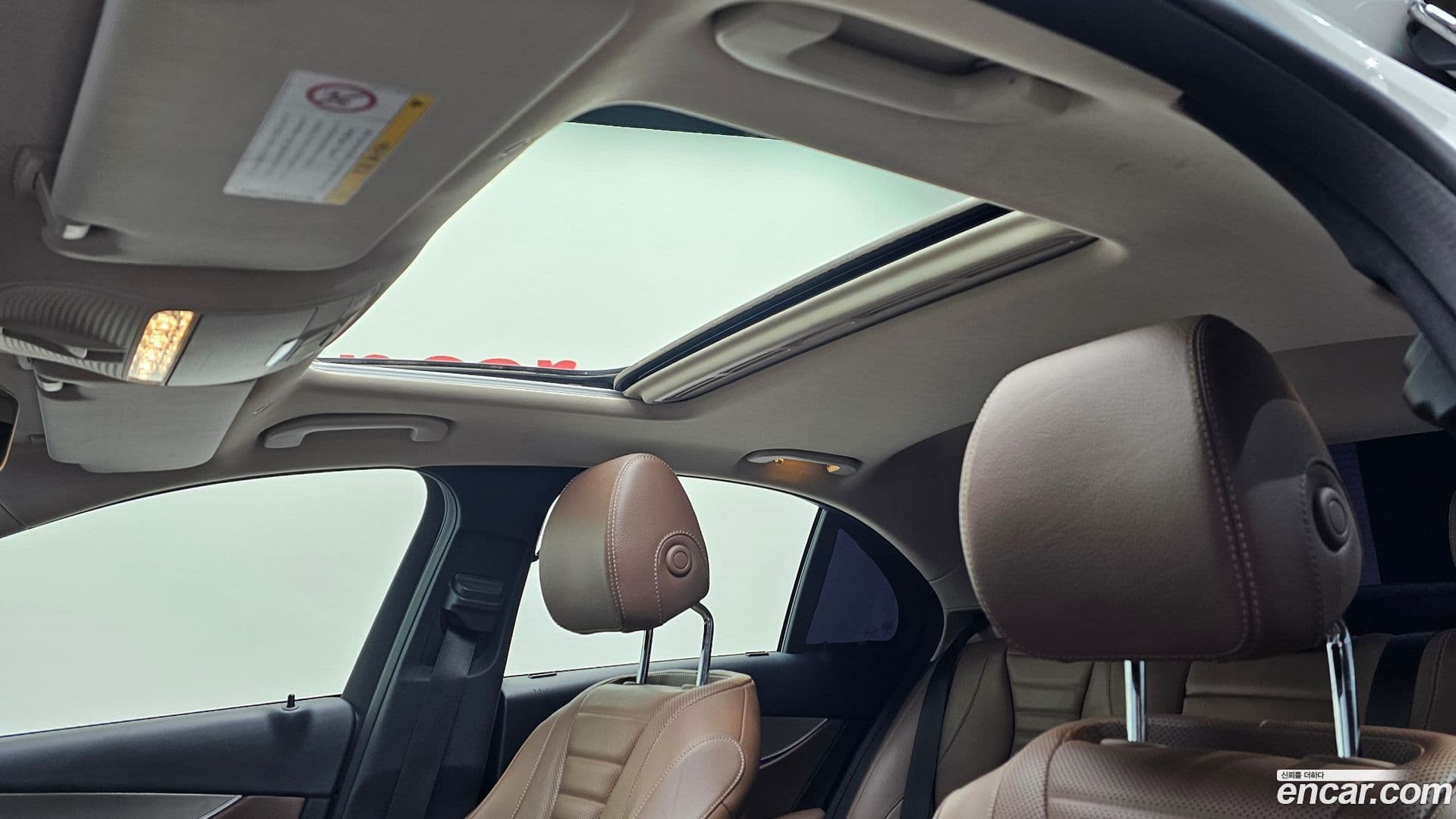 Main__Slider__Photo:E-Class Mercedes-Benz 2018.10-18