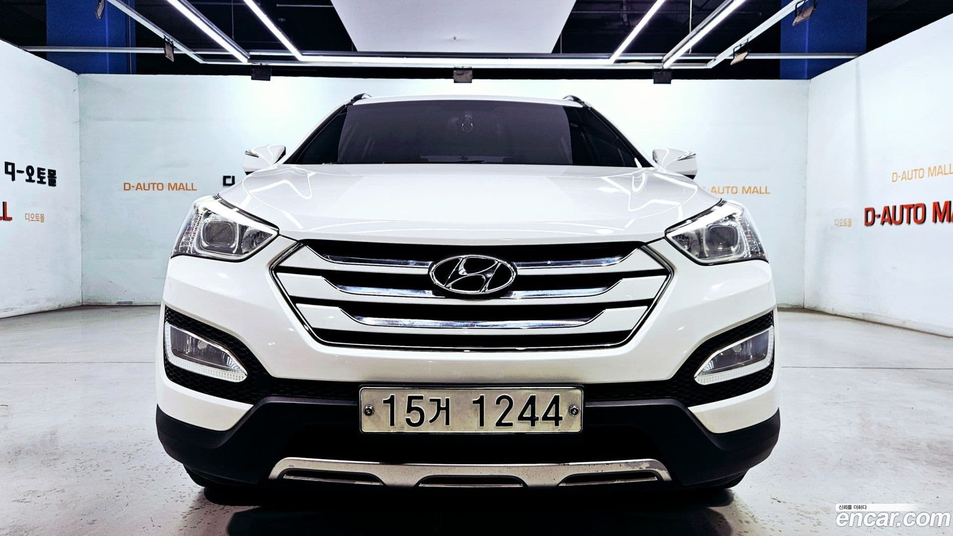 Main__Slider__Photo:Santafe Hyundai 2014.0-8