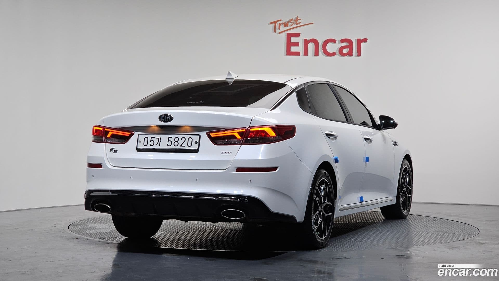 Main__Slider__Photo:K5 Kia 2019.6-1