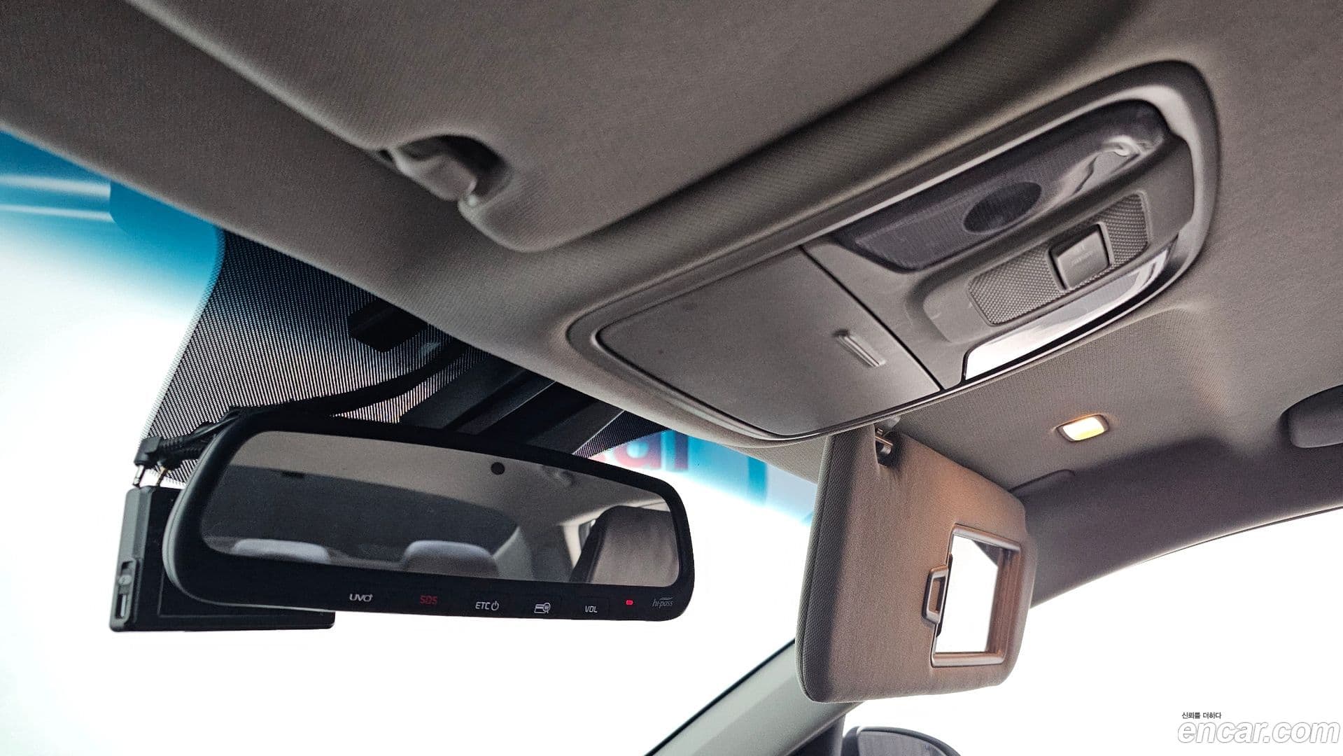 Main__Slider__Photo:K5 Kia 2019.6-17