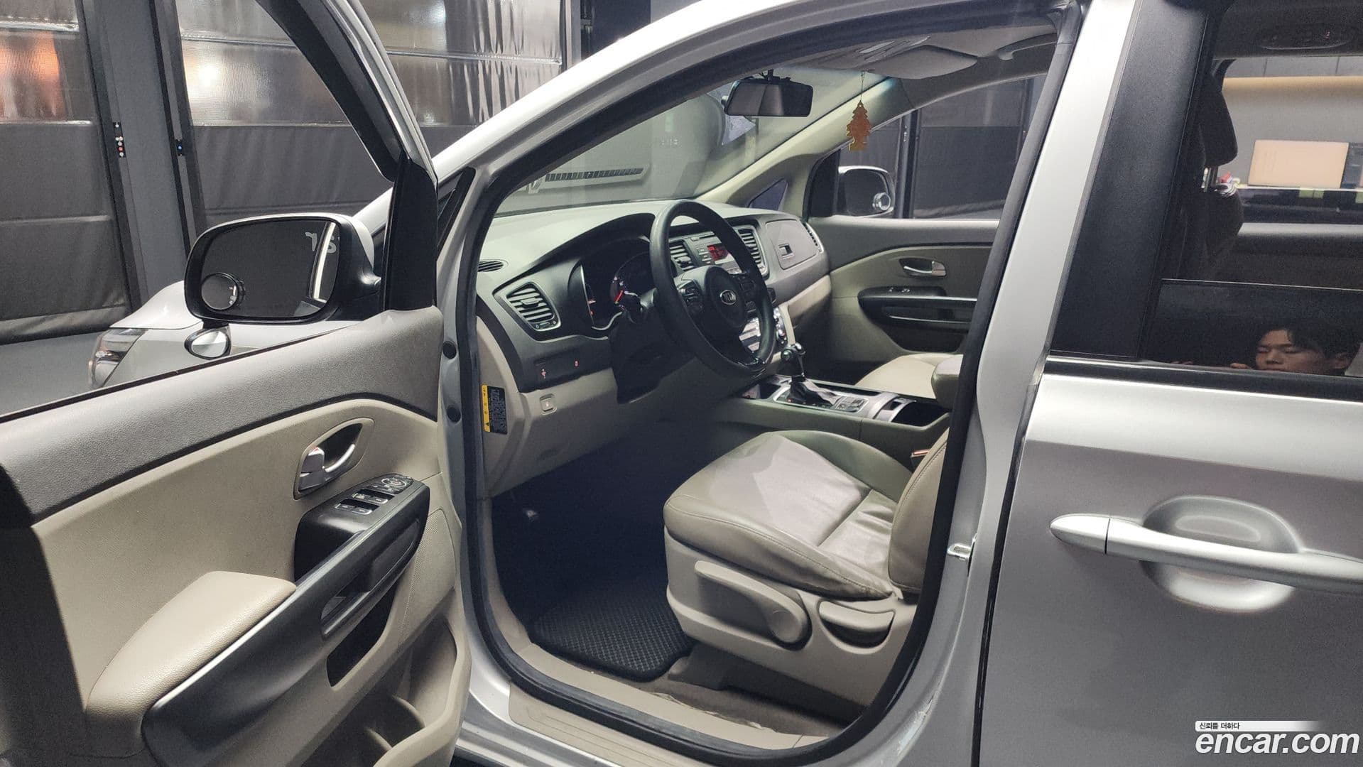 Main__Slider__Photo:Canival Kia 2014.7-9