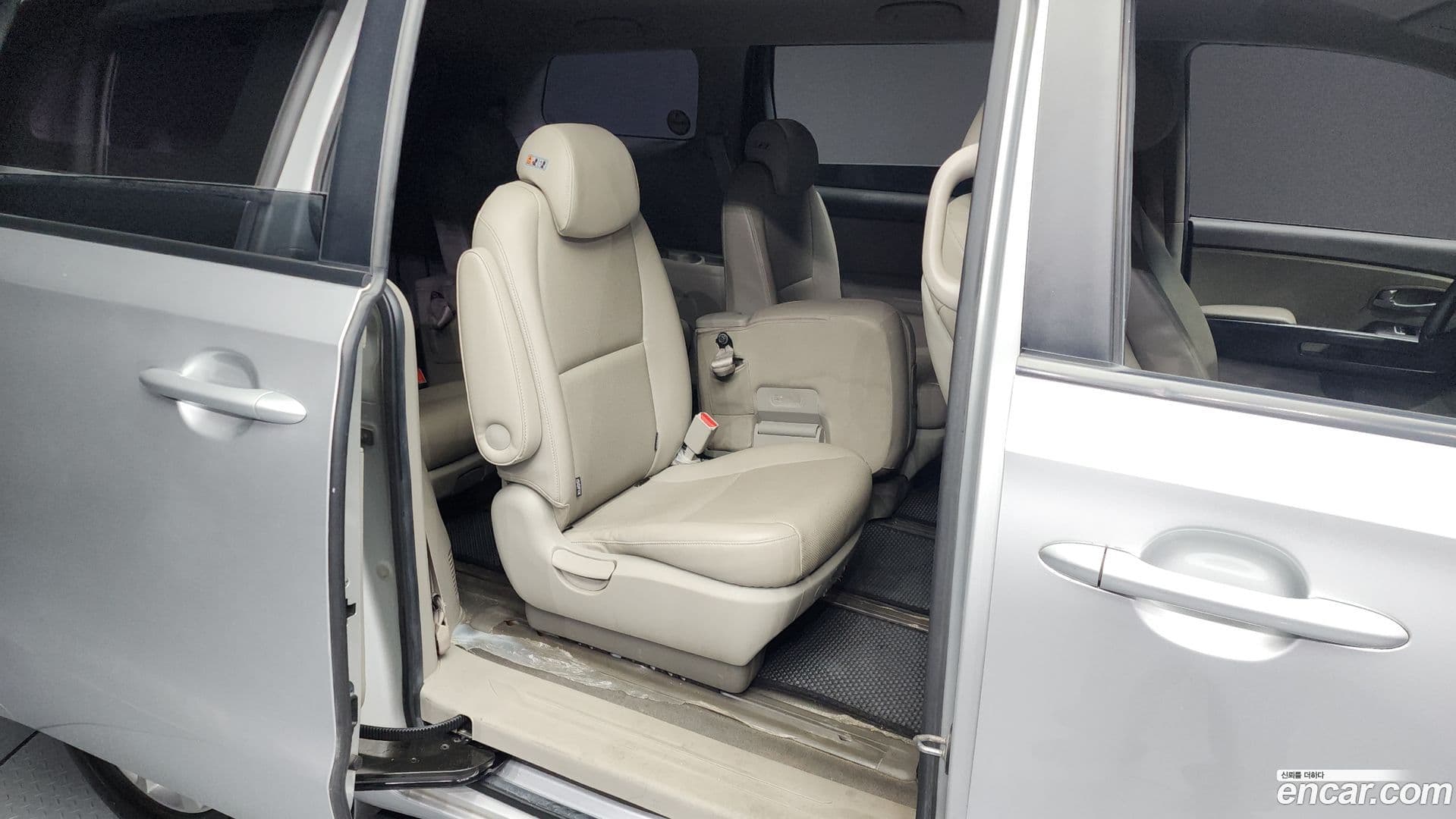 Main__Slider__Photo:Canival Kia 2014.7-11