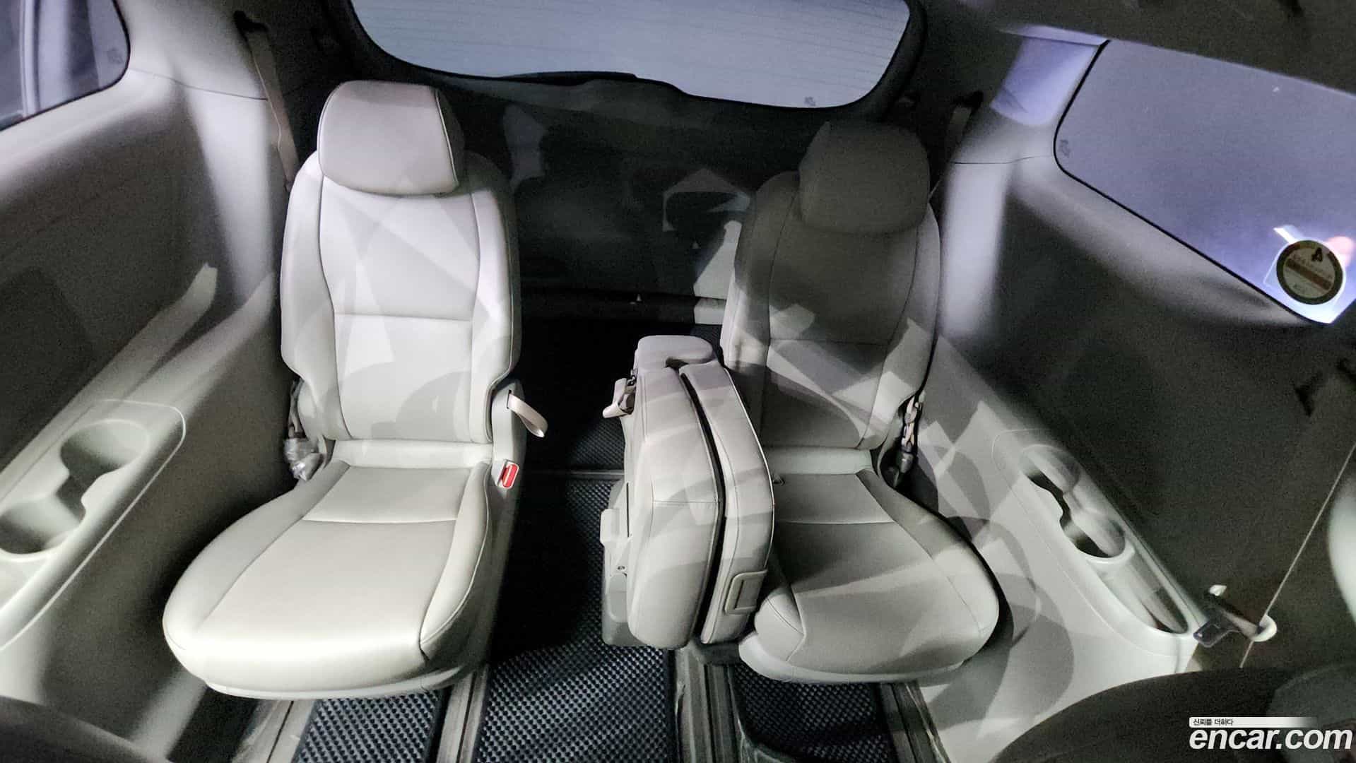 Canival Kia 2014.7-OPTION-023