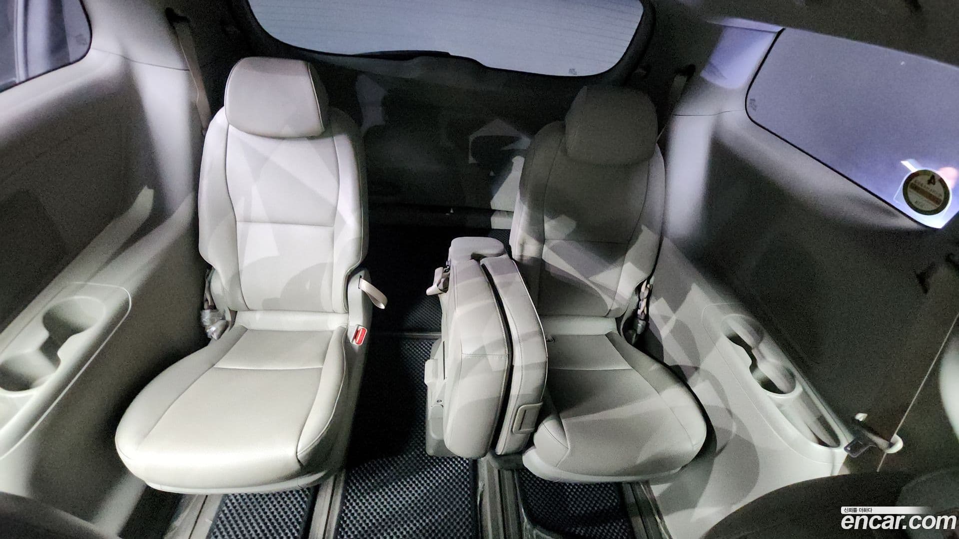 Main__Slider__Photo:Canival Kia 2014.7-18