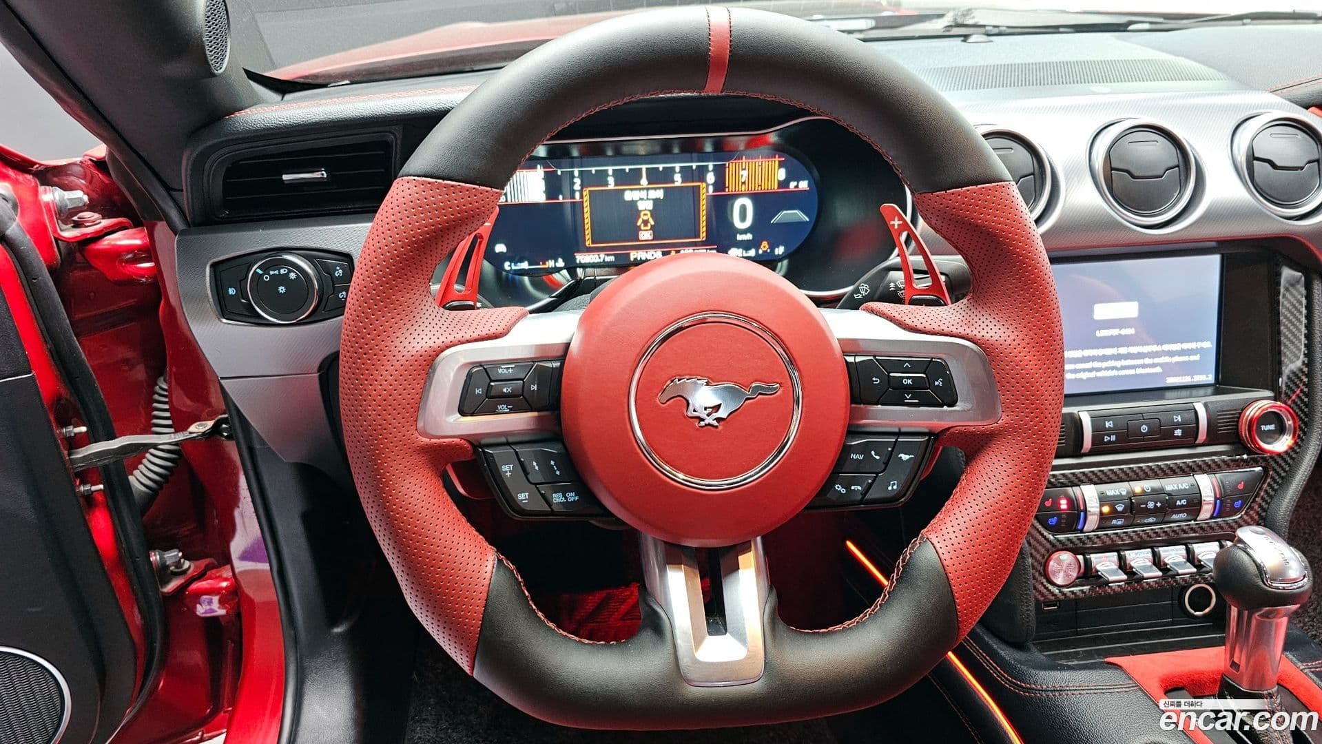 Main__Slider__Photo:Mustang Ford 2020.6-12