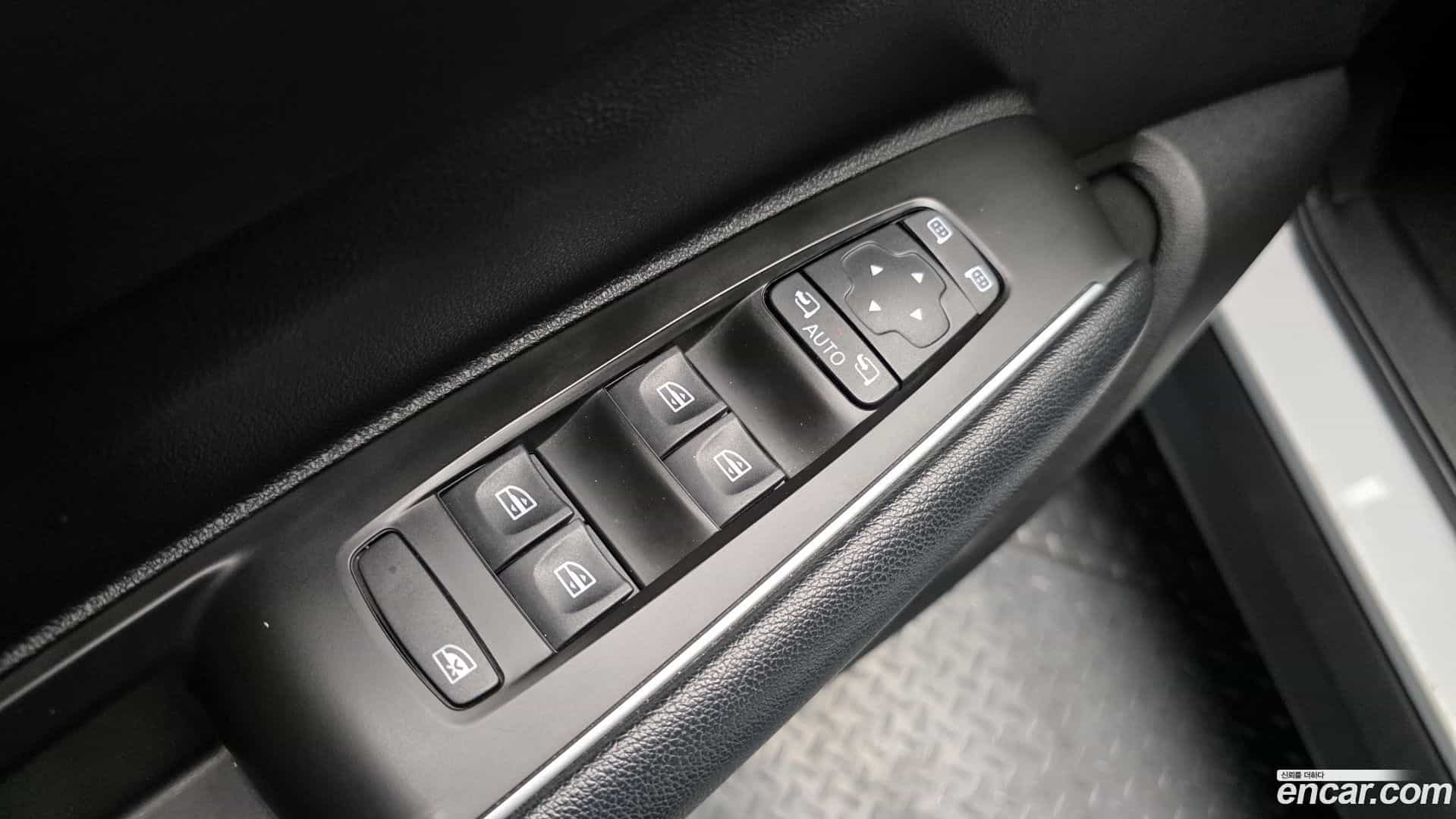 QM6 Renault-KoreaSamsung 2022.6-OPTION-018