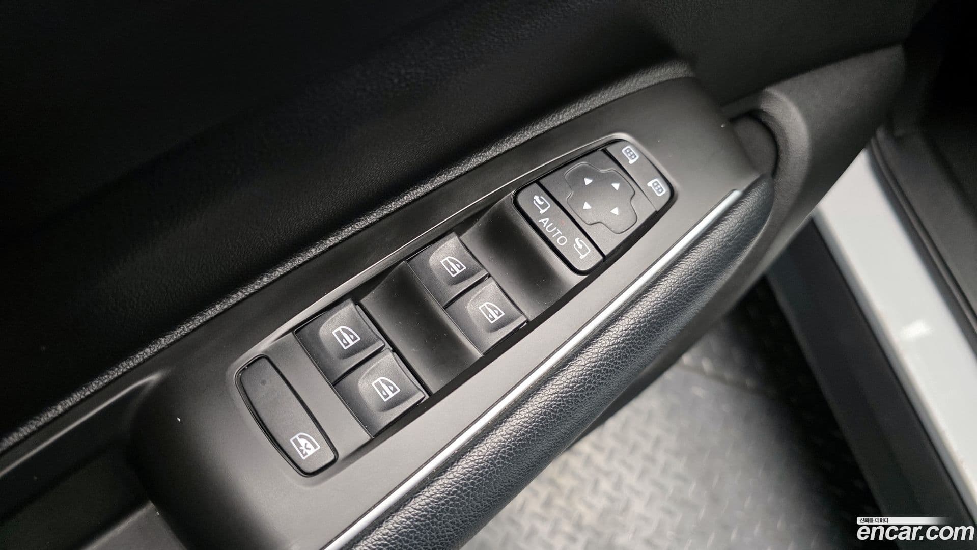 Main__Slider__Photo:QM6 Renault-KoreaSamsung 2022.6-13