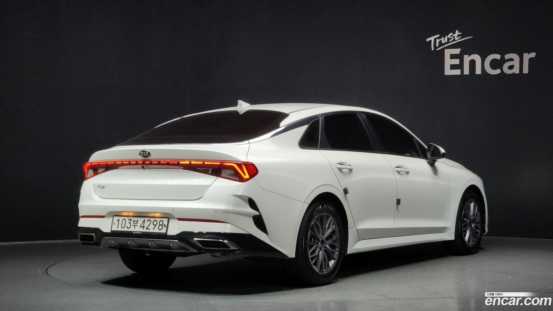 Main__Slider__Photo:K5 Kia 2020.2-1