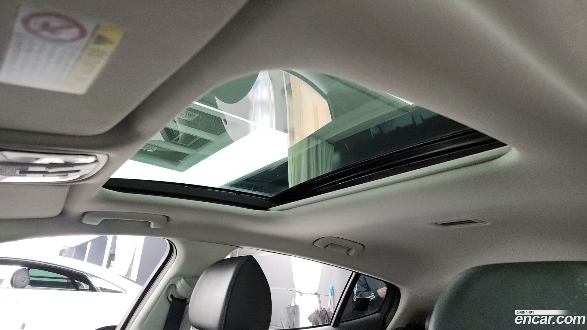 Main__Slider__Photo:Stinger Kia 2017.6-17