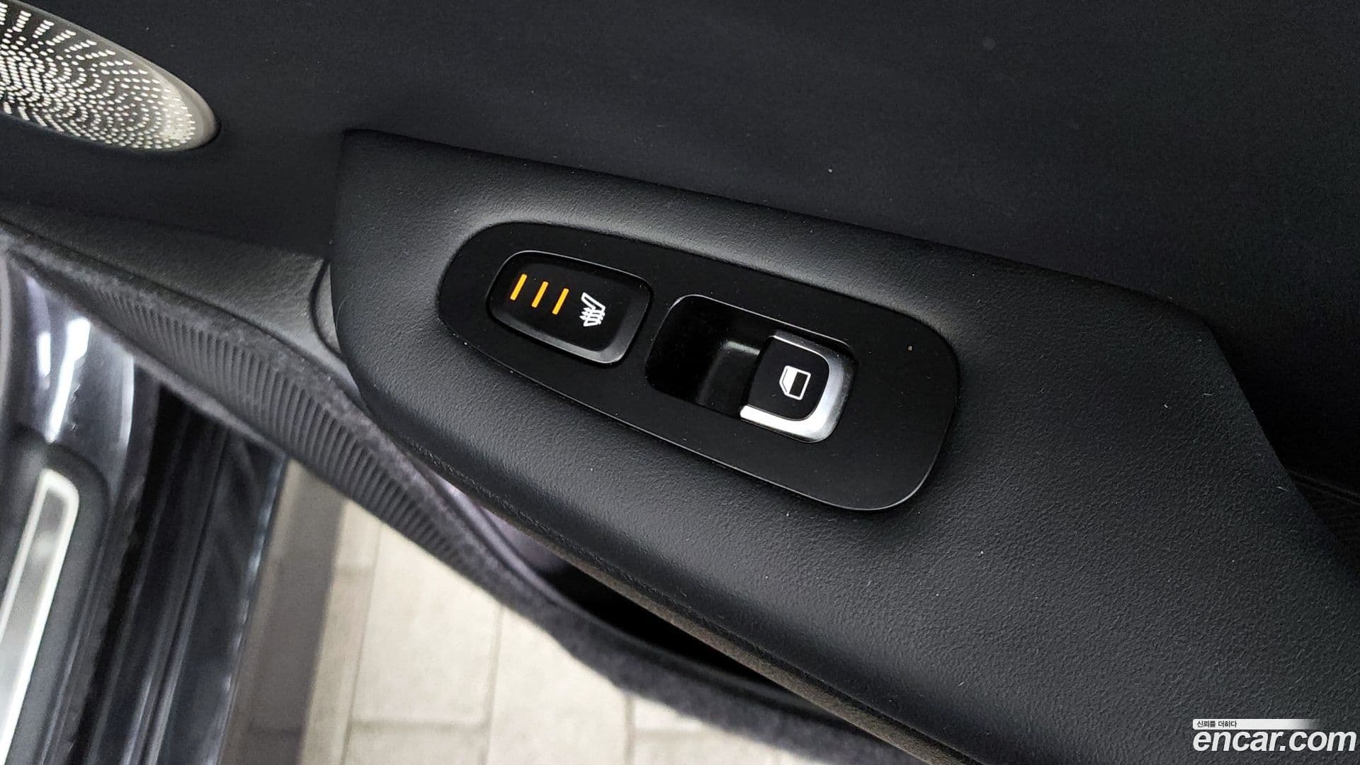 Main__Slider__Photo:Stinger Kia 2017.6-18