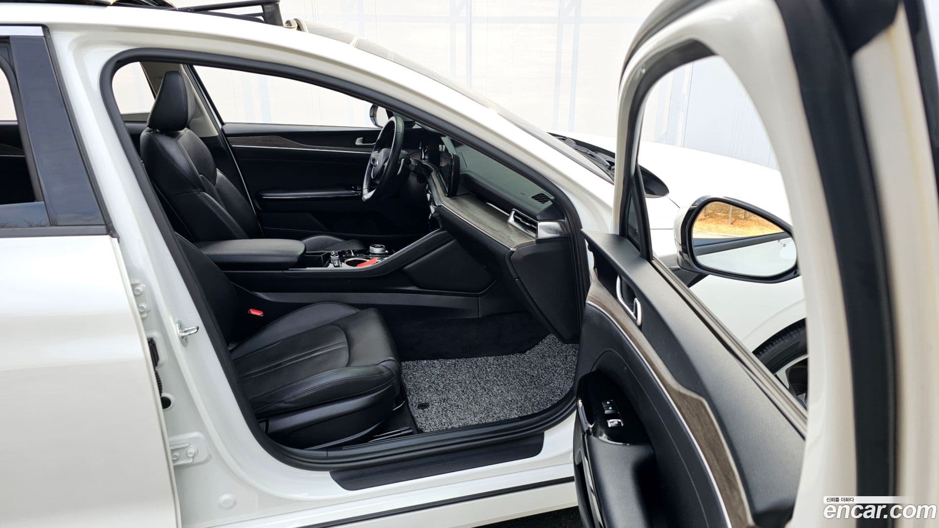 Main__Slider__Photo:K5 Kia 2020.4-10