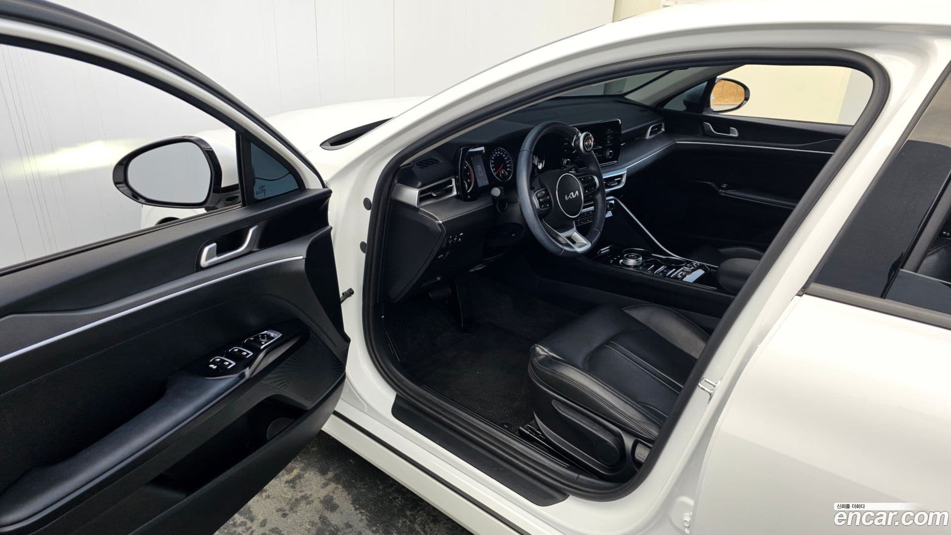 Main__Slider__Photo:K5 Kia 2023.7-9