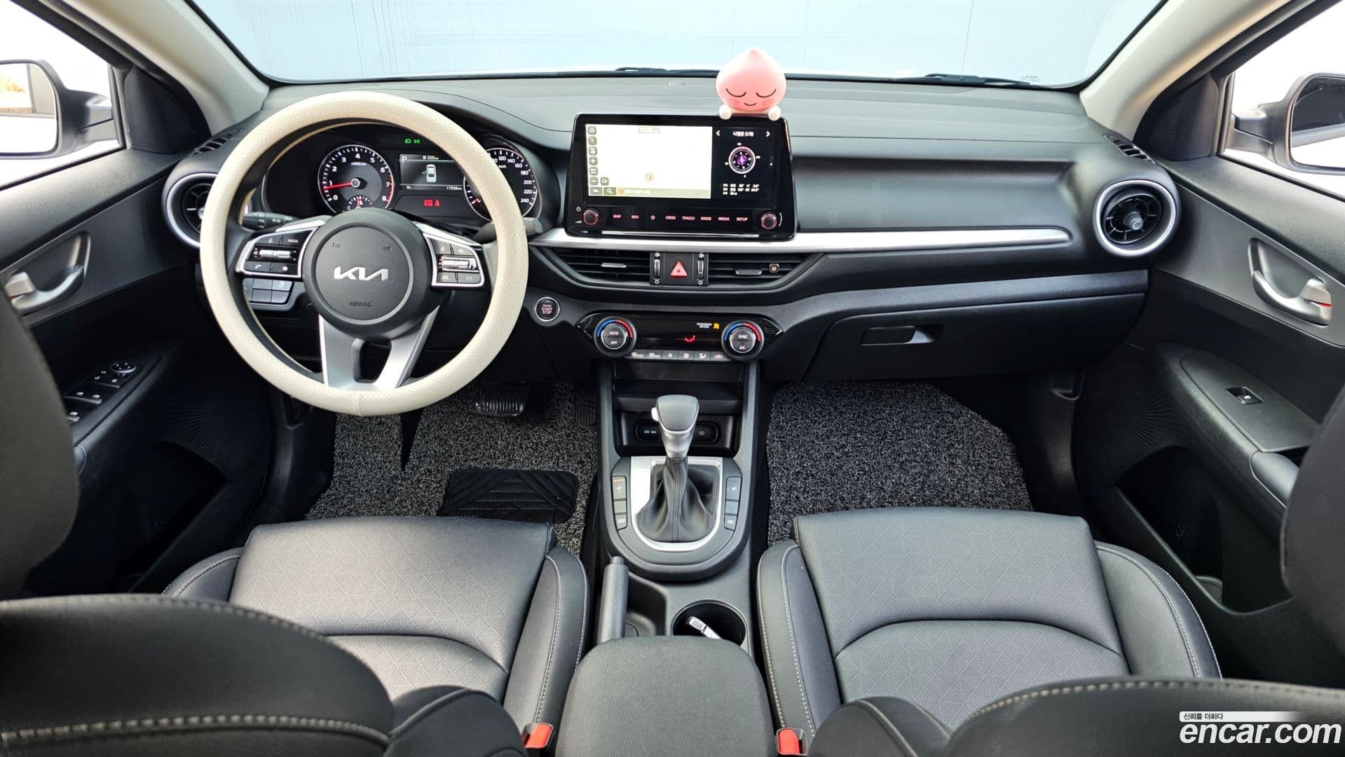 Main__Slider__Photo:K3 Kia 2023.2-6