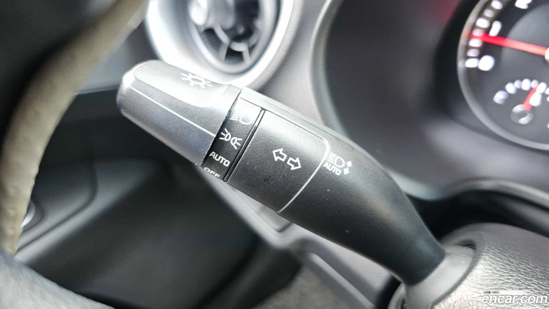 K3 Kia 2023.2-OPTION-024