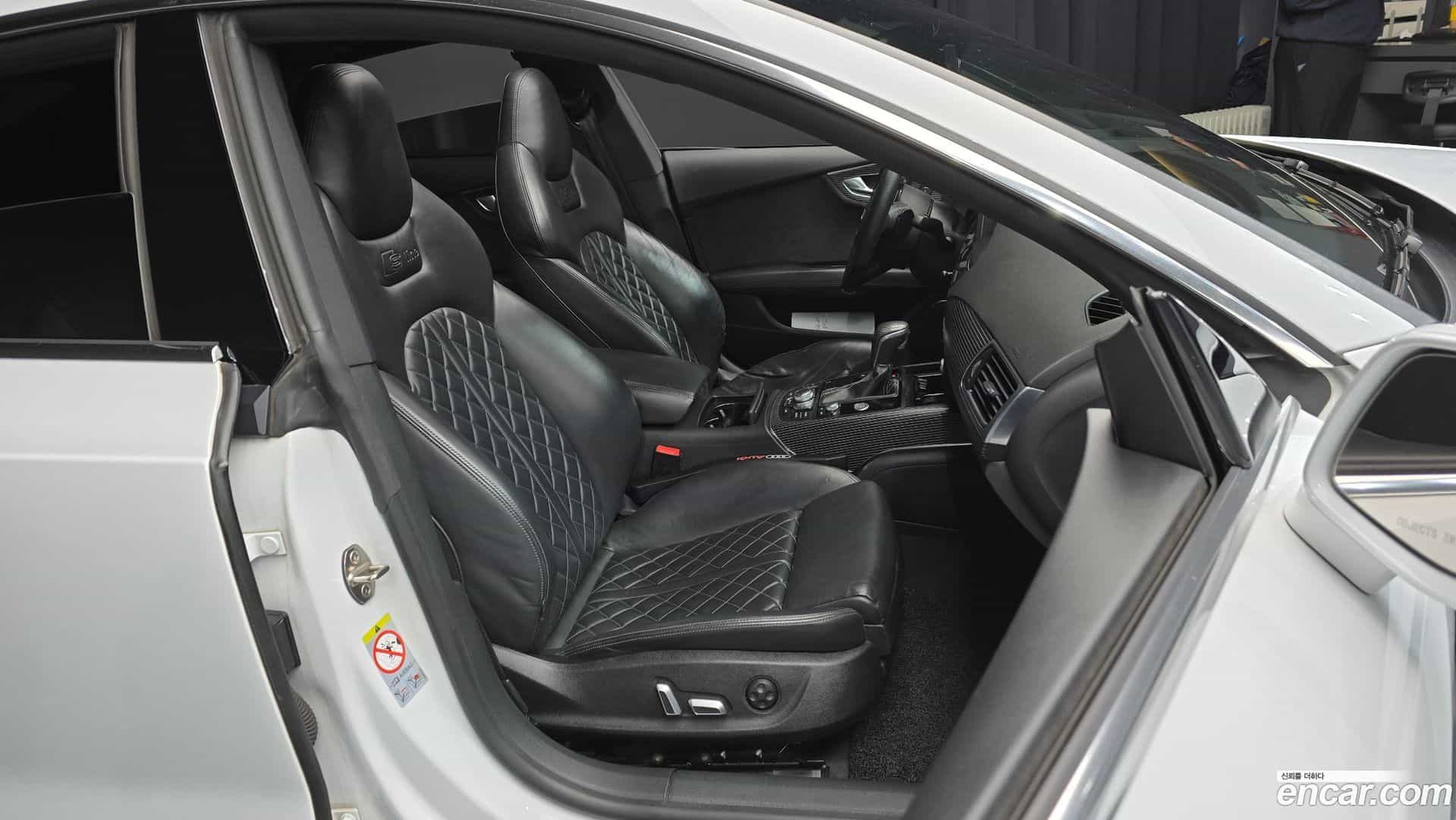 A7 Audi 2016.0-OPTION-016