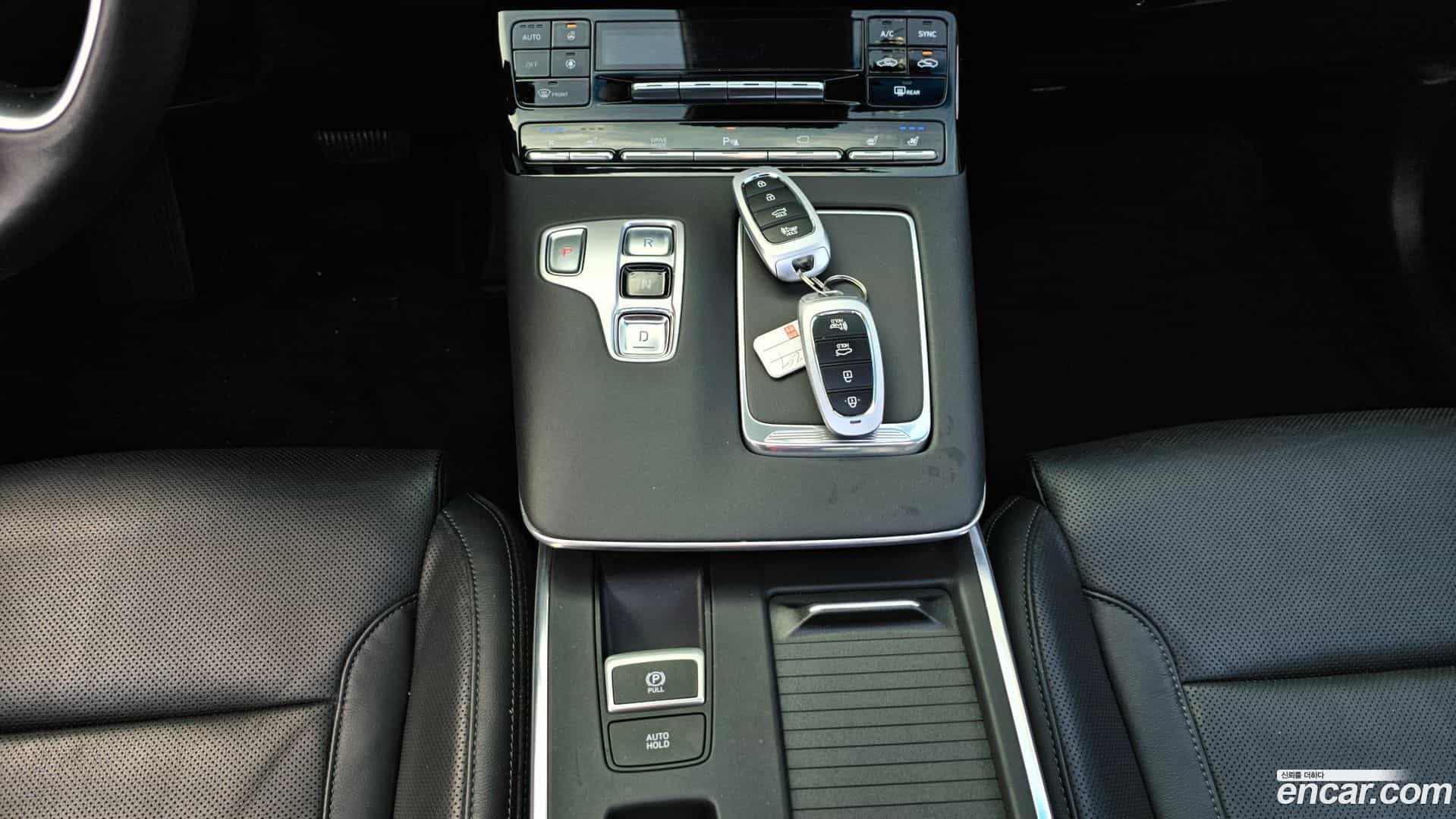 Grandeur Hyundai 2021.0-INNER-009
