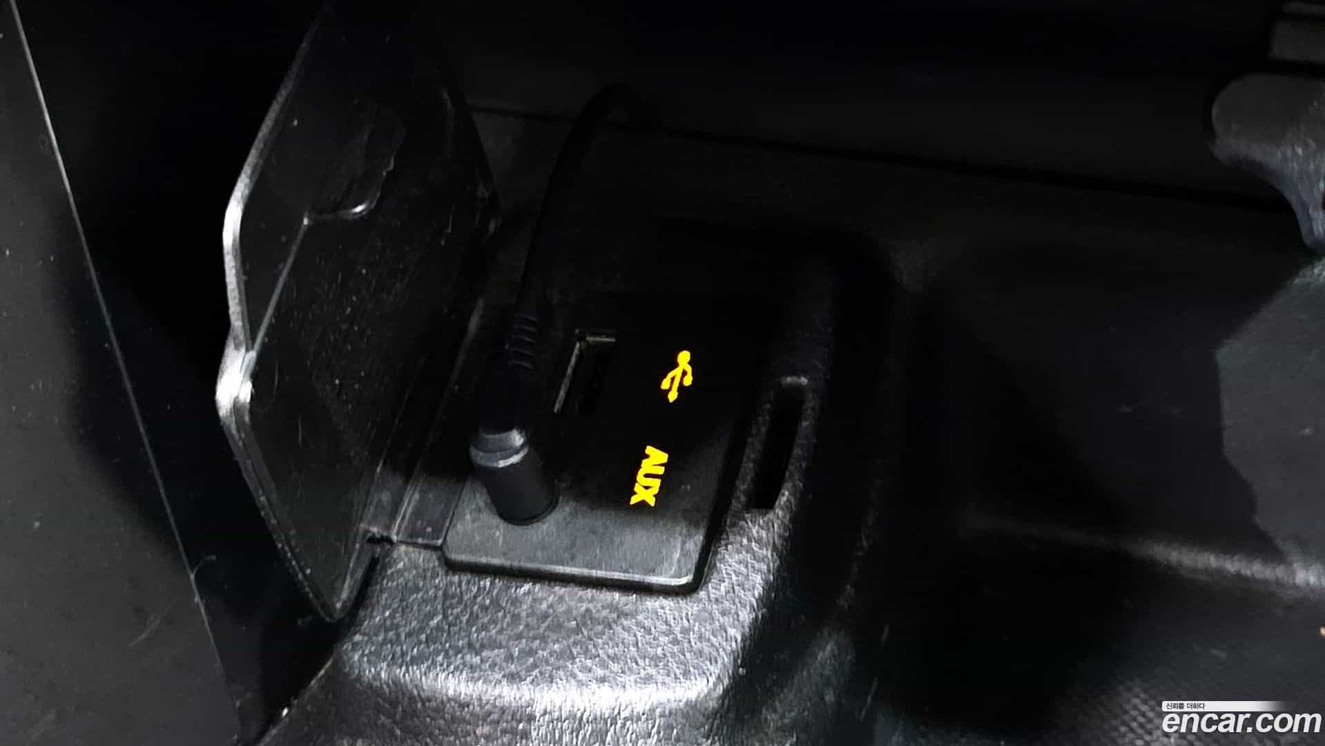 KORANDO KG_Mobility_Ssangyong 2017.0-OPTION-020