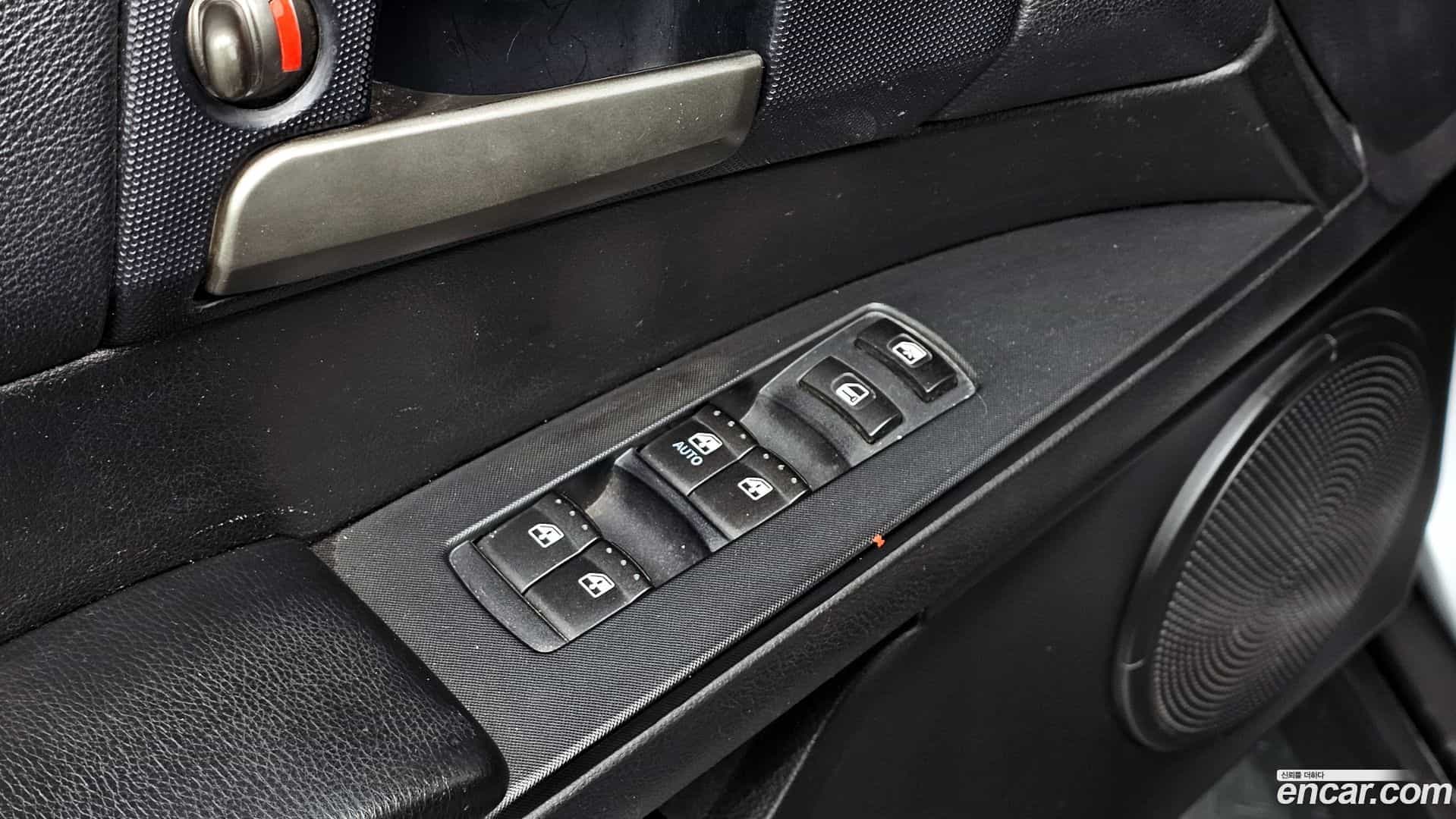 KORANDO KG_Mobility_Ssangyong 2017.0-OPTION-022