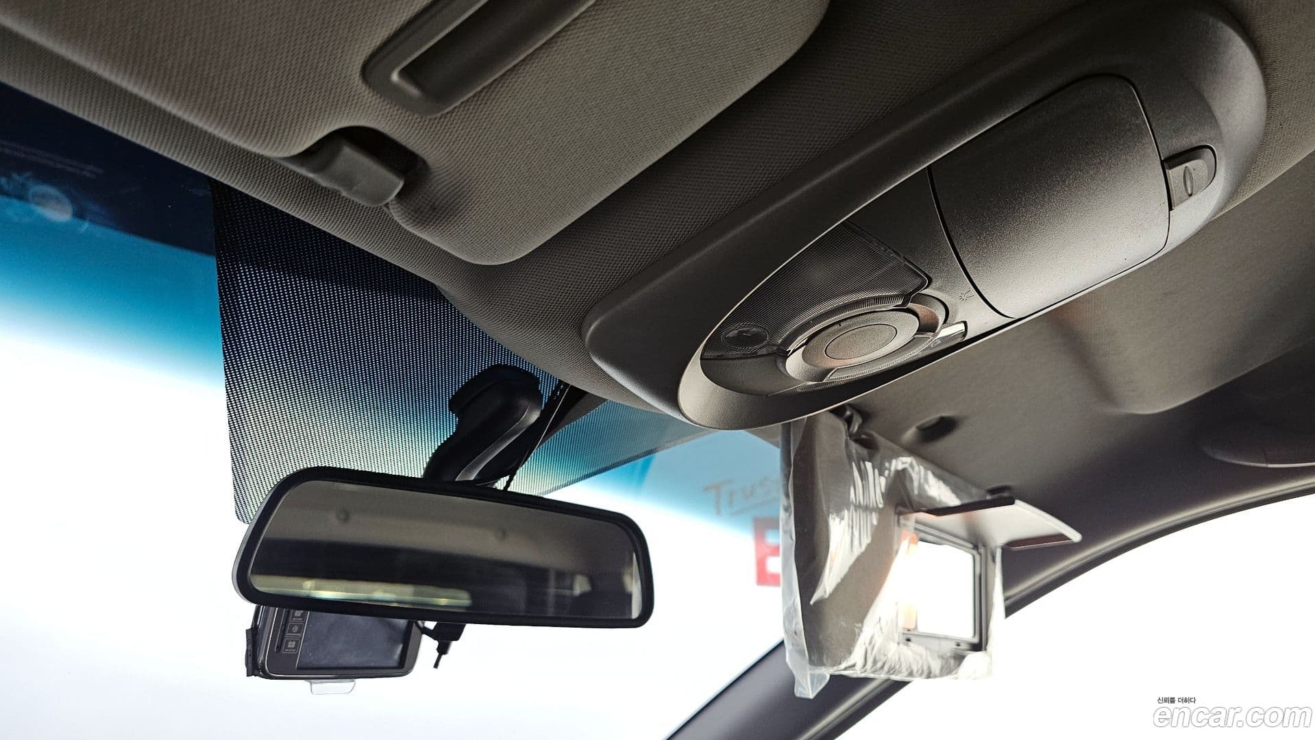 Main__Slider__Photo:KORANDO KG_Mobility_Ssangyong 2017.0-18