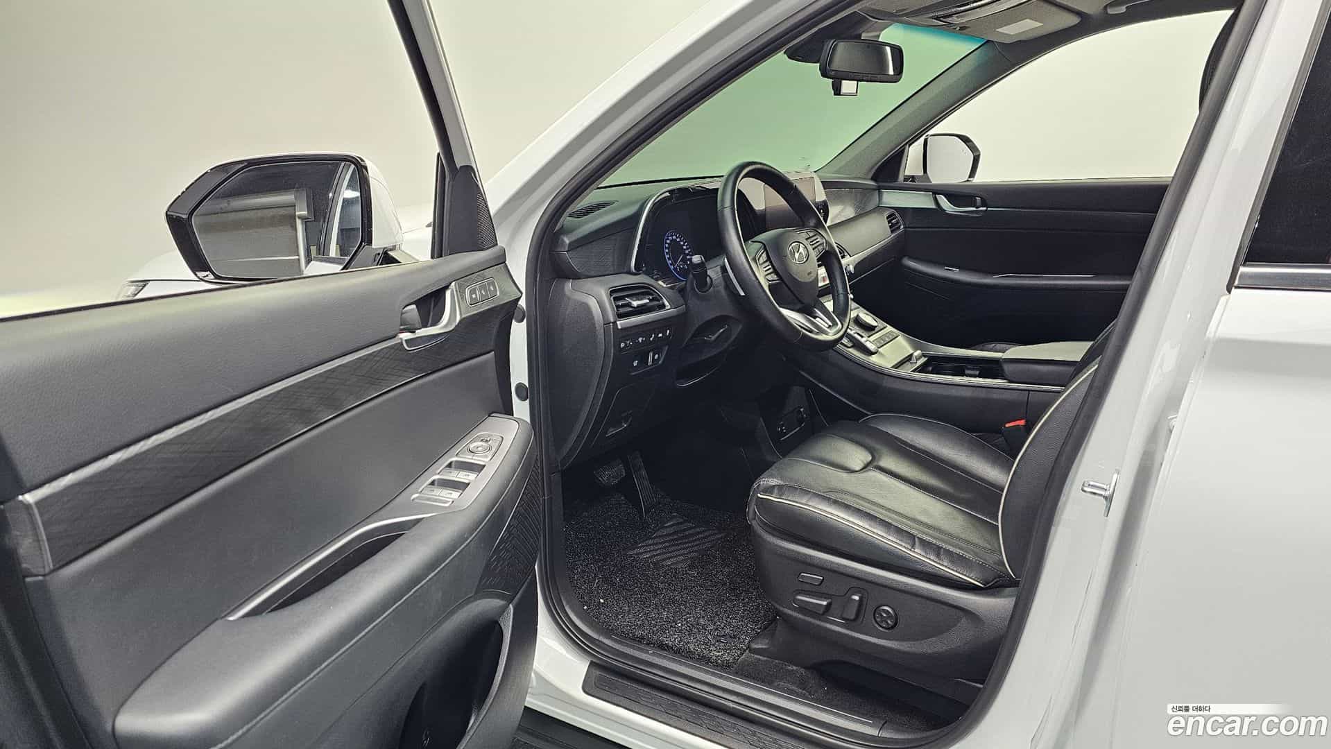 Palisade Hyundai 2022.1-INNER-010