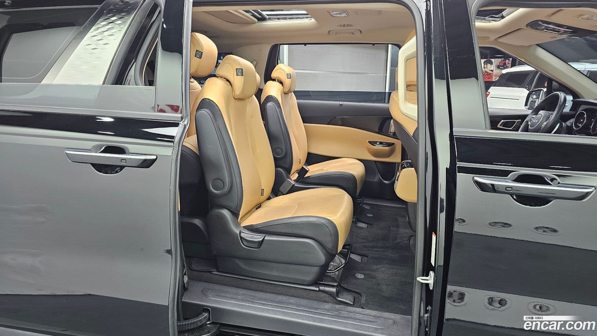 Main__Slider__Photo:Canival Kia 2023.10-11