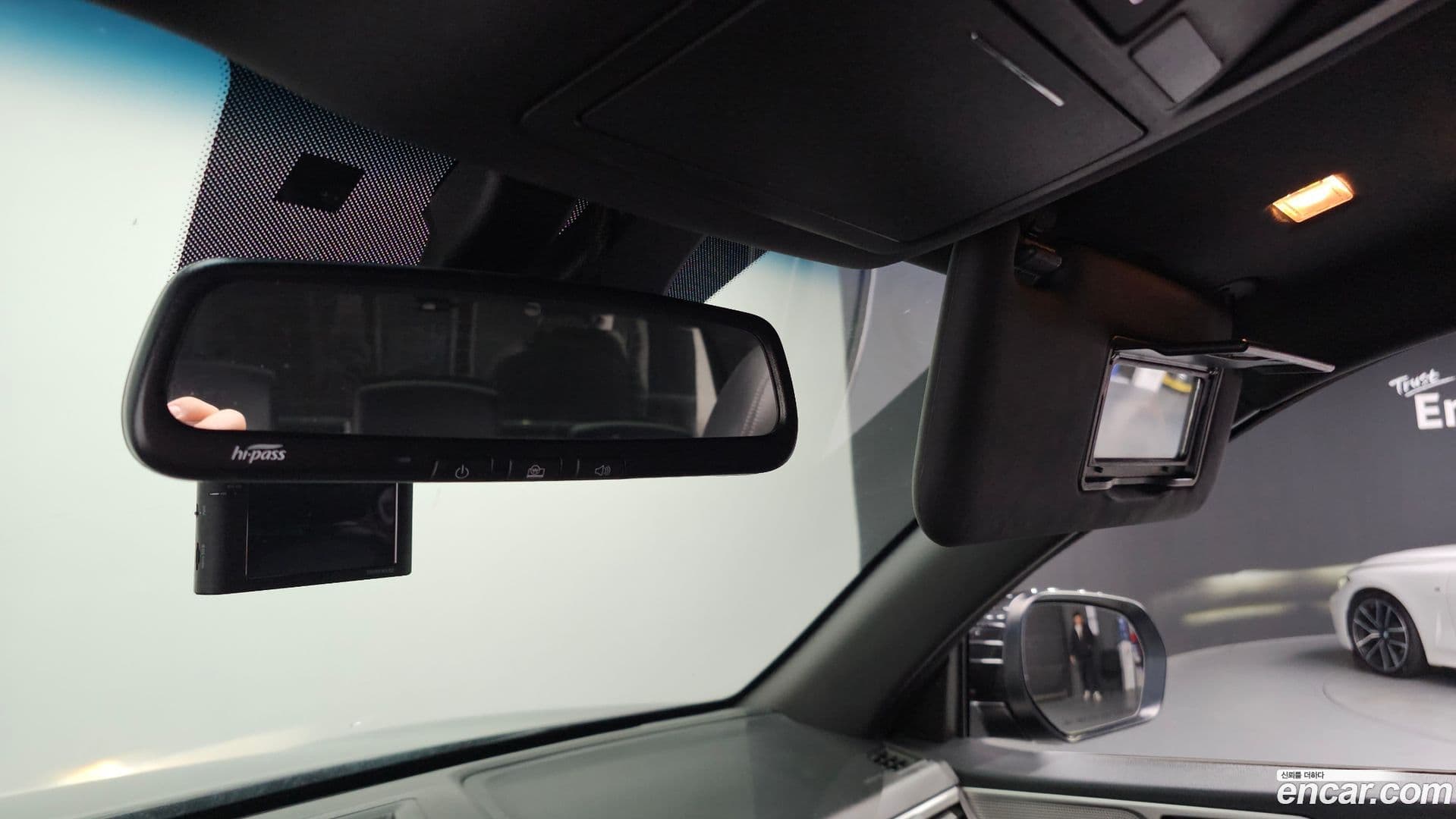 Main__Slider__Photo:Rexton KG_Mobility_Ssangyong 2019.0-15