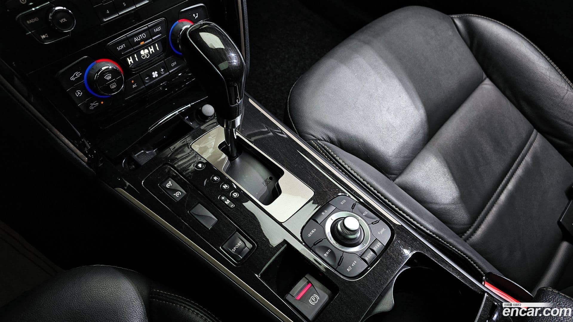 Main__Slider__Photo:SM7 Renault-KoreaSamsung 2013.10-8