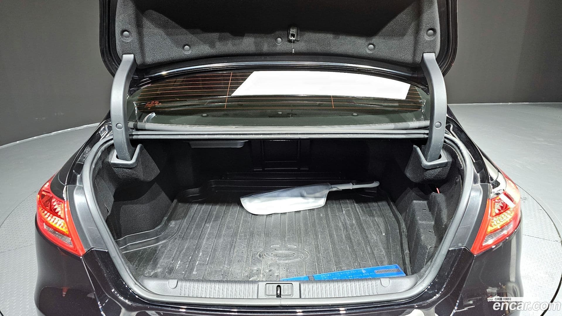 Main__Slider__Photo:SM7 Renault-KoreaSamsung 2013.10-19