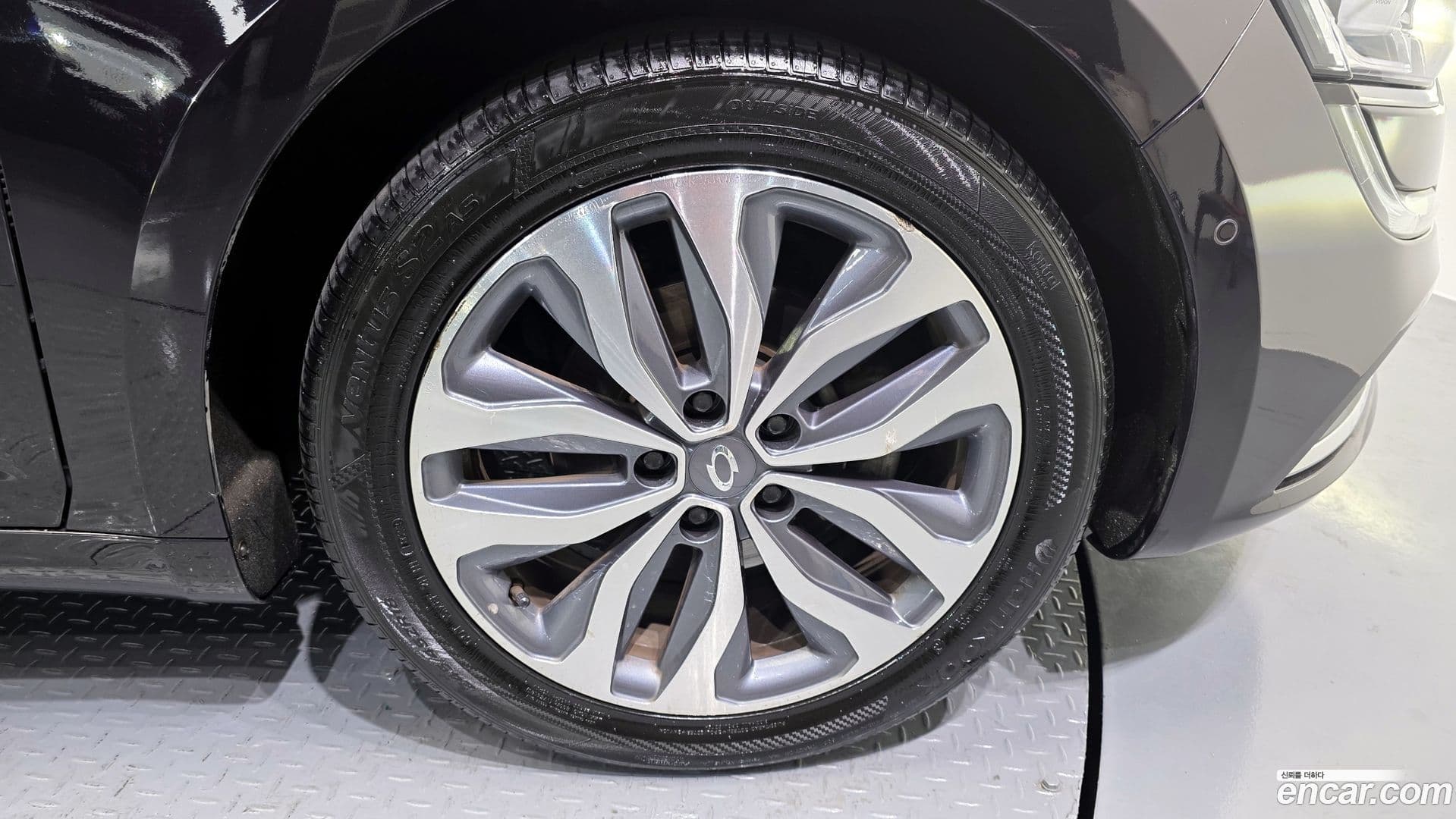 Main__Slider__Photo:SM6 Renault-KoreaSamsung 2017.5-4