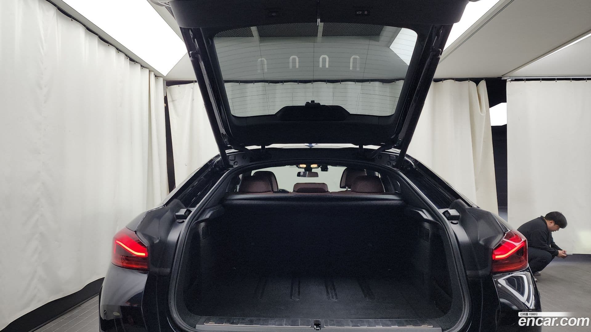 Main__Slider__Photo:X6 BMW 2021.0-19