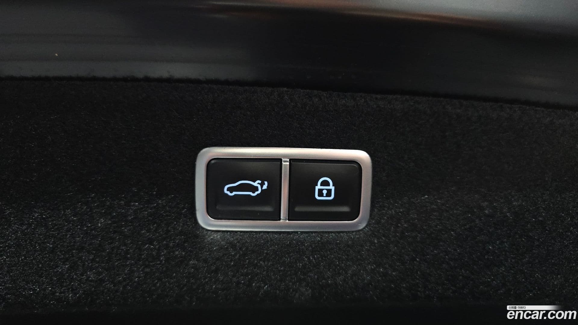 Main__Slider__Photo:G90 Genesis 2022.8-19