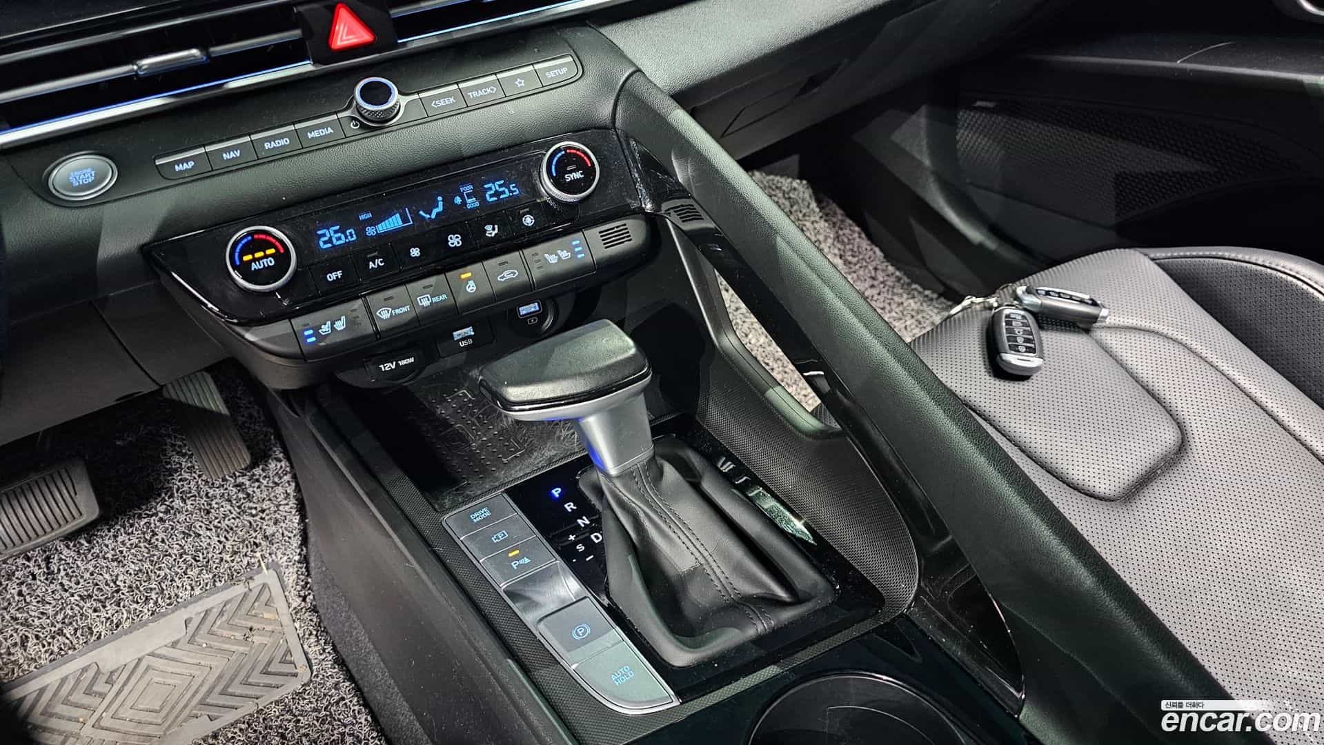 AVANTE Hyundai 2021.5-INNER-009