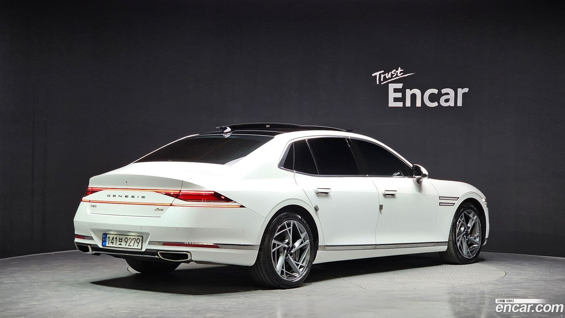 Main__Slider__Photo:G90 Genesis 2022.7-1