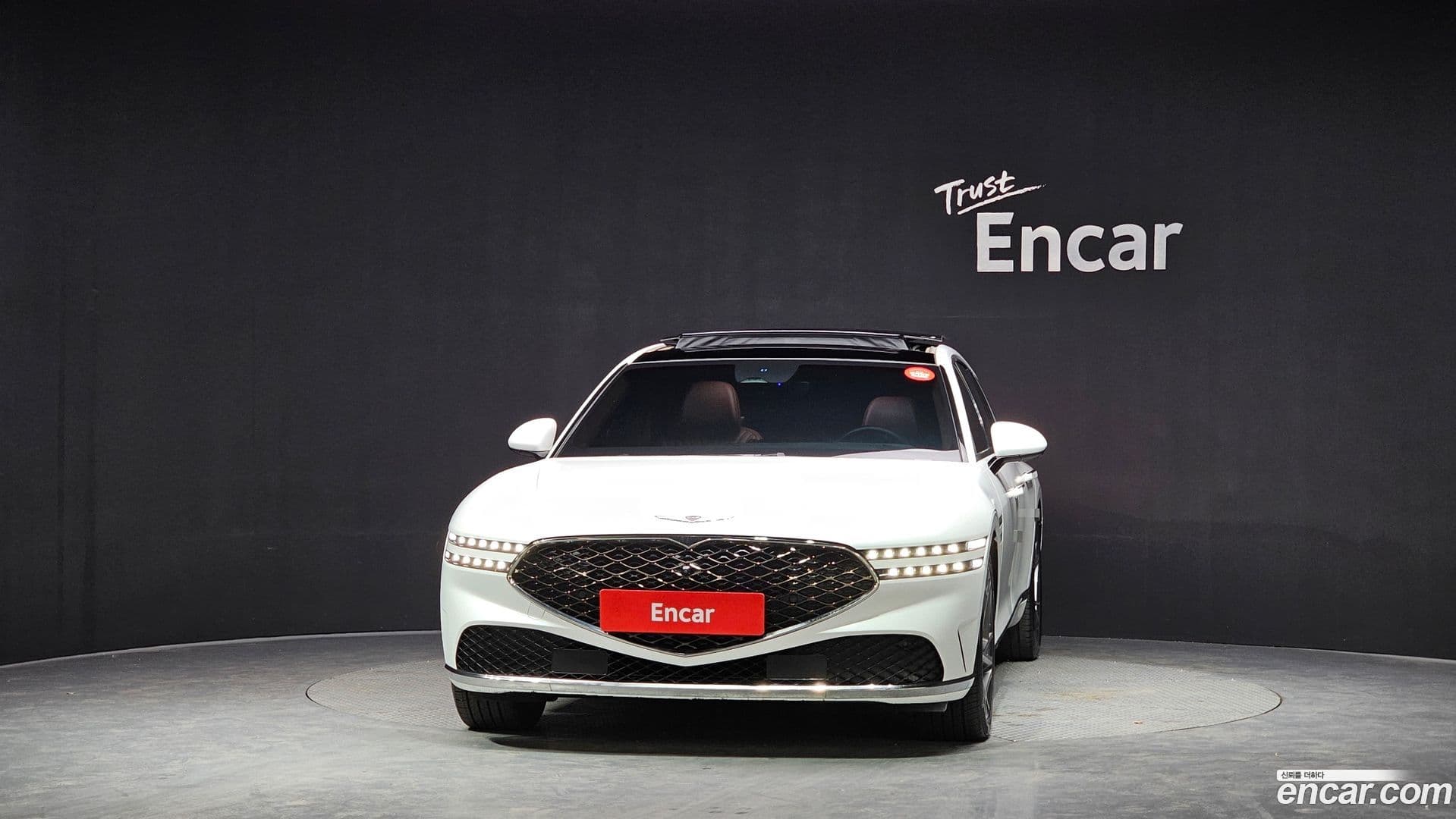 Main__Slider__Photo:G90 Genesis 2022.7-2