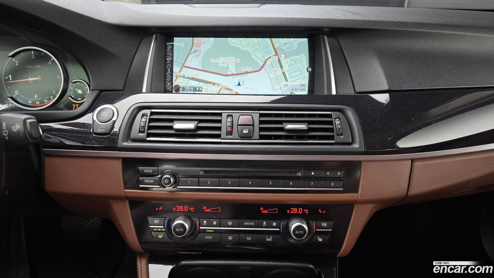 Main__Slider__Photo:5-Series BMW 2016.9-16