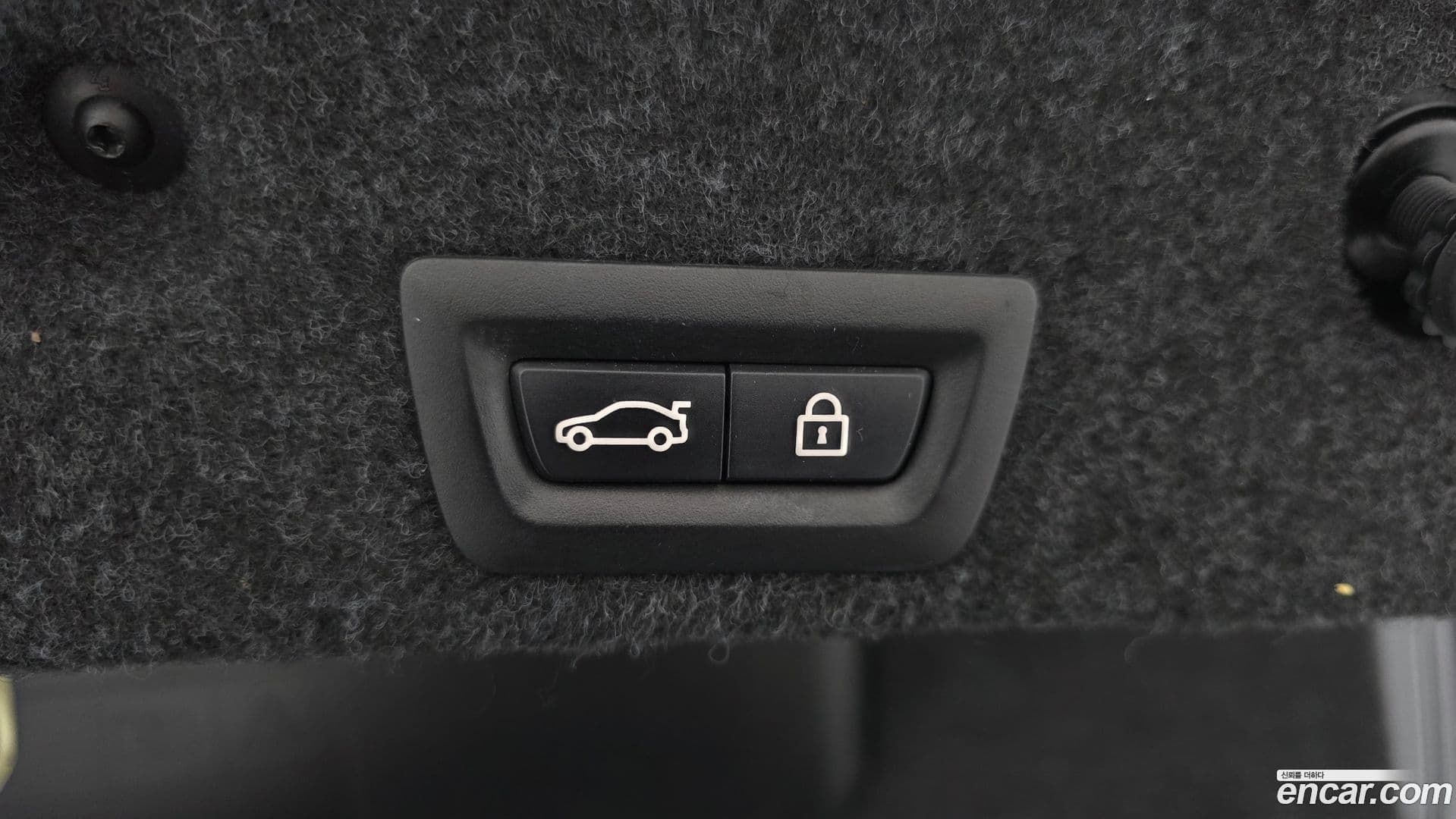 Main__Slider__Photo:5-Series BMW 2016.9-18