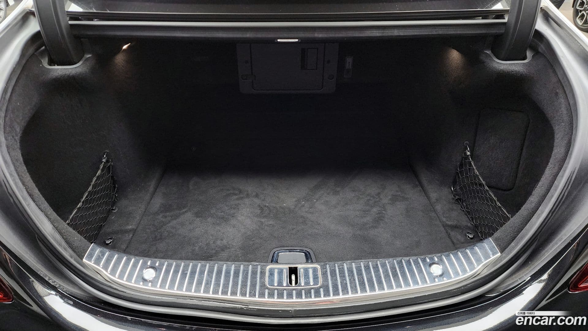 Main__Slider__Photo:S-Class Mercedes-Benz 2015.11-19