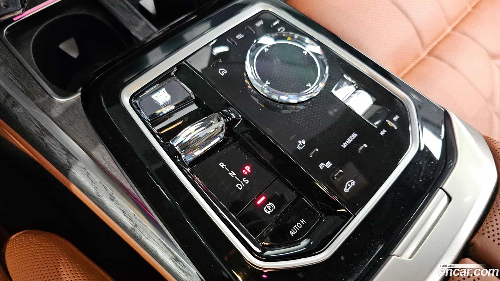 7-Series BMW 2024.6-INNER-009