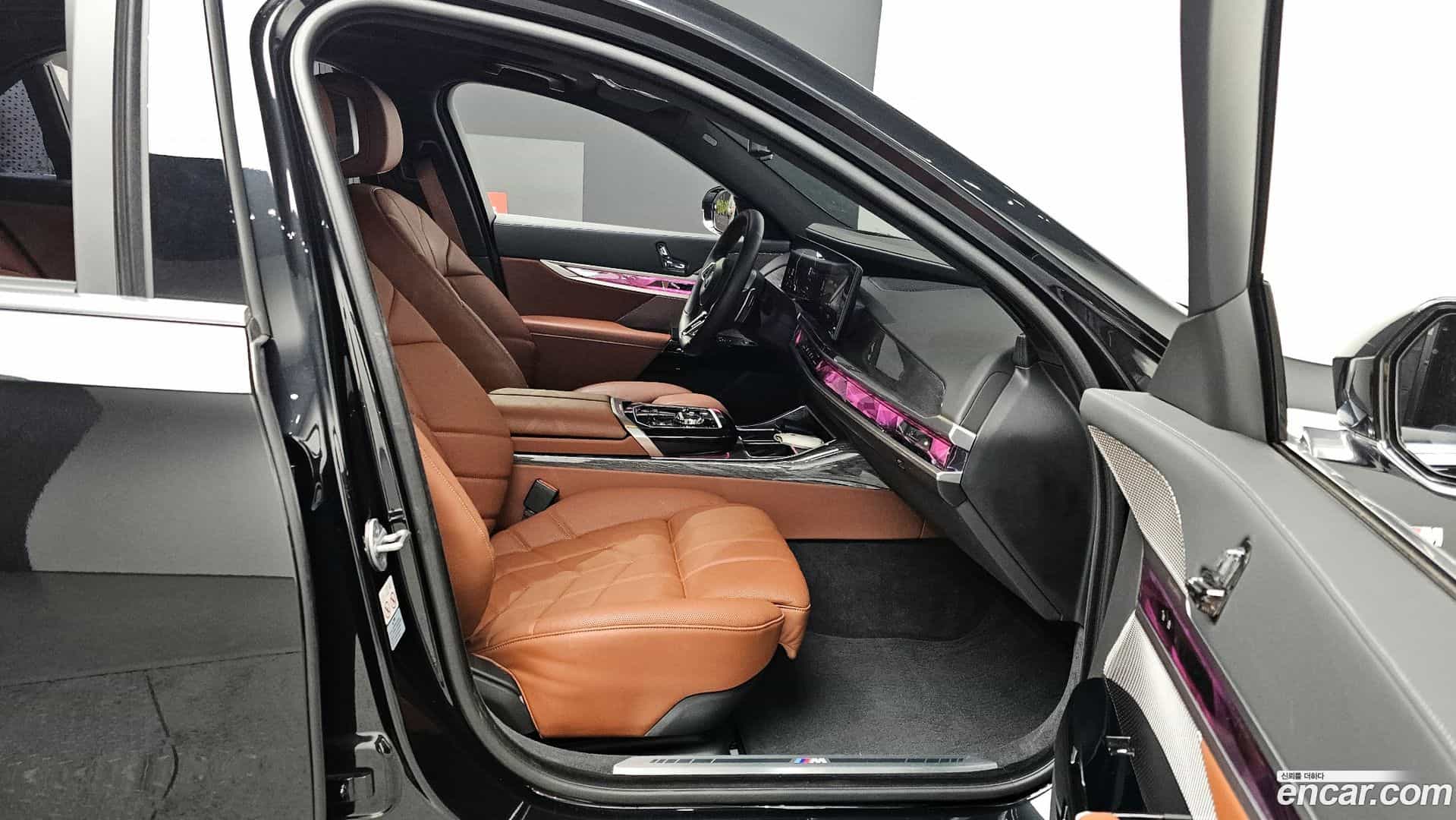 7-Series BMW 2024.6-OPTION-015