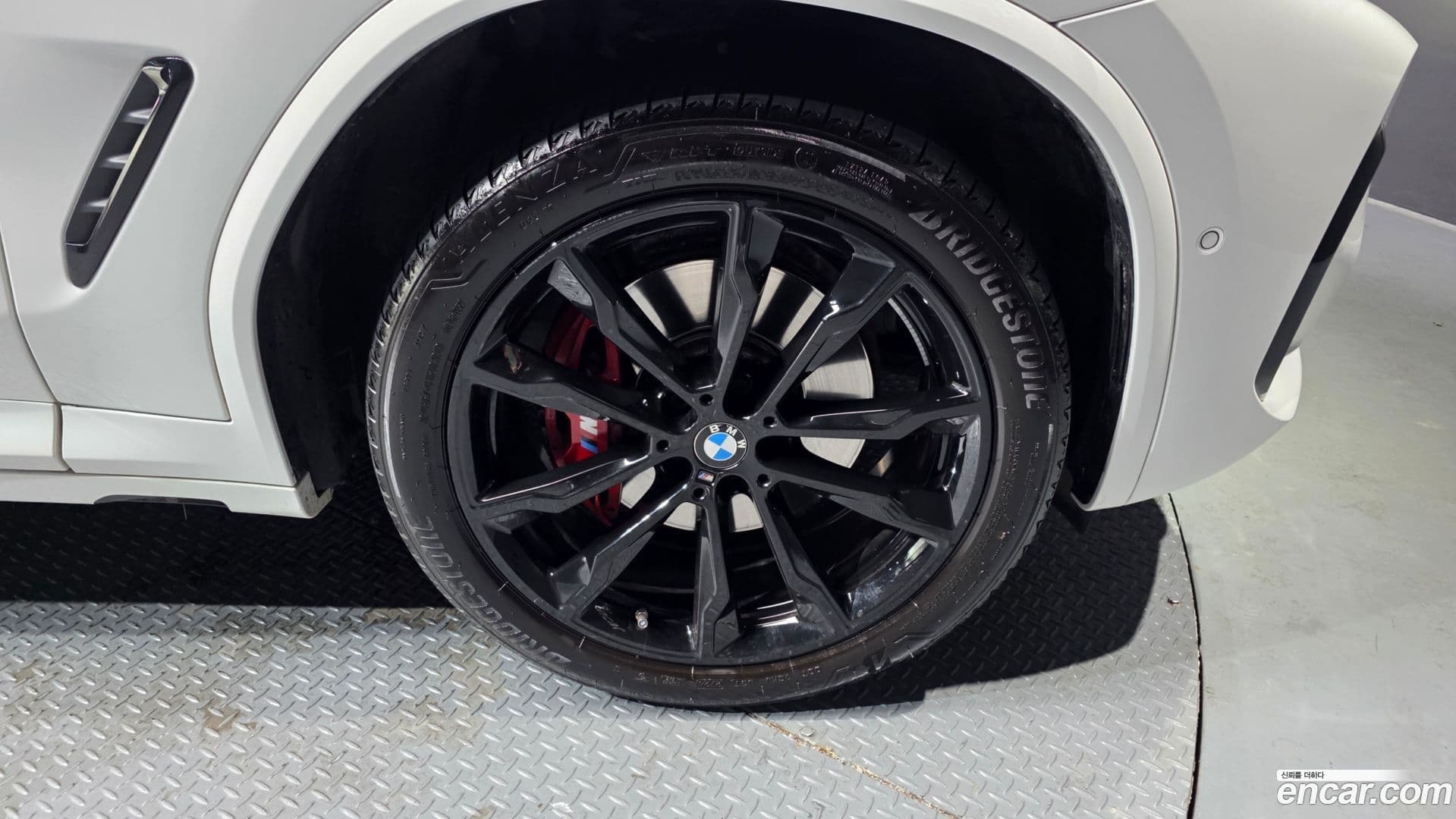 Main__Slider__Photo:X4 BMW 2025.4-4