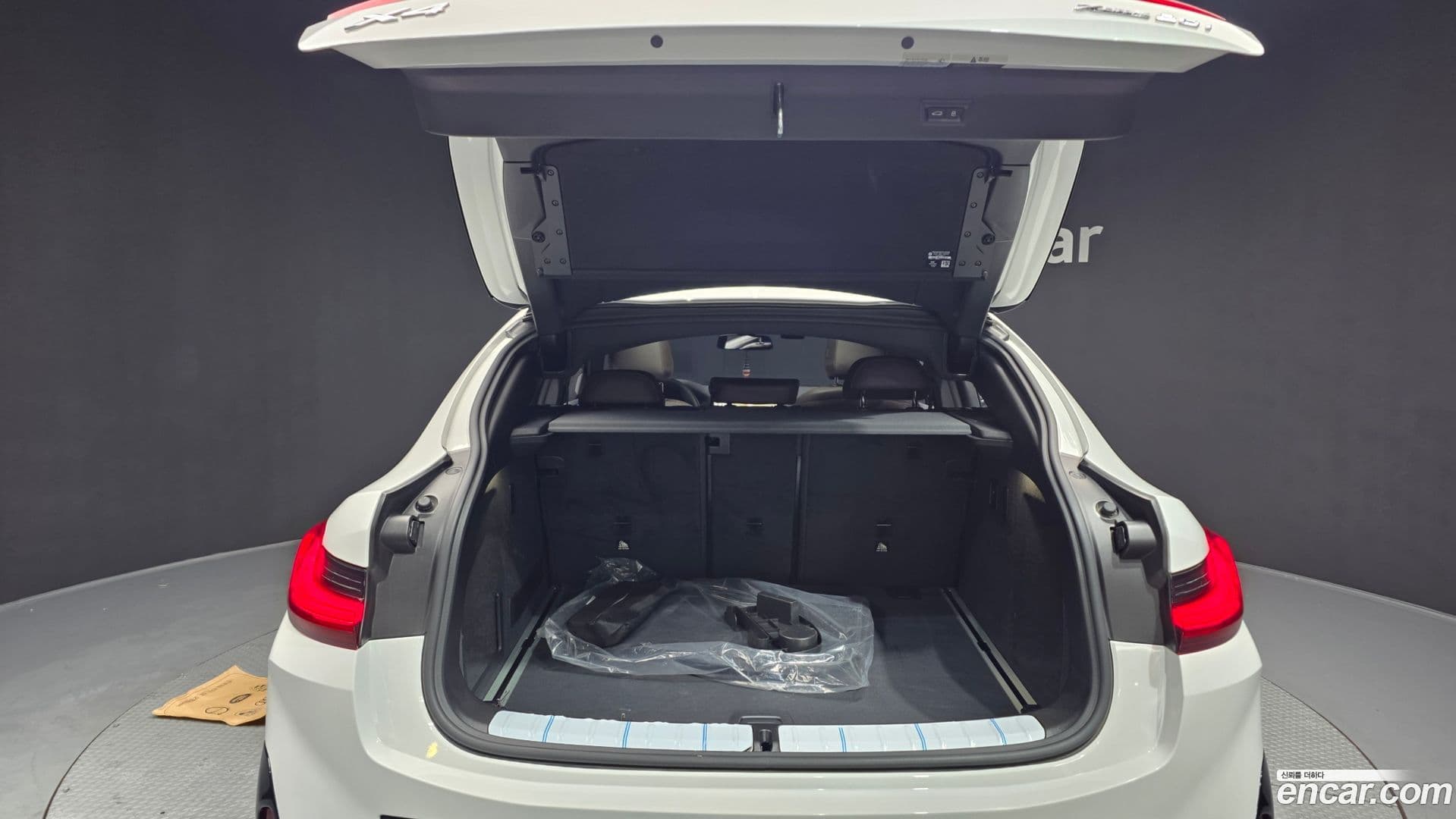 Main__Slider__Photo:X4 BMW 2025.4-19